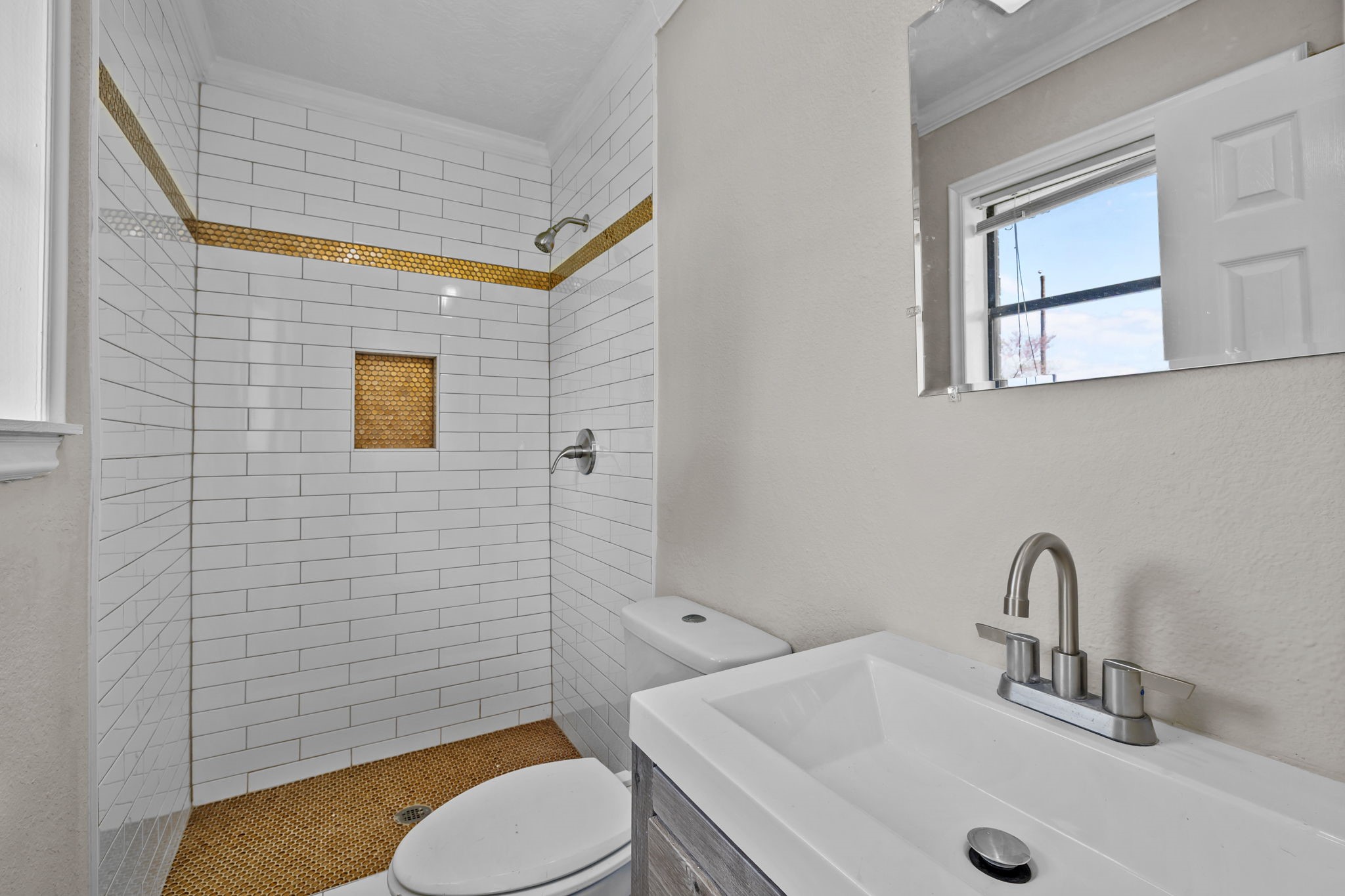1706 Avenue A Property Photo 17