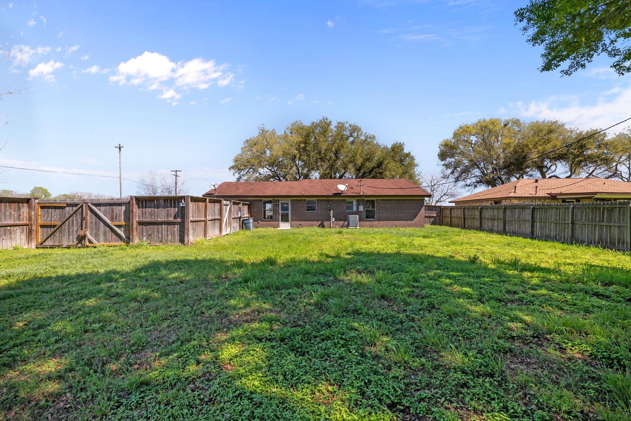 1706 Avenue A Property Photo 23