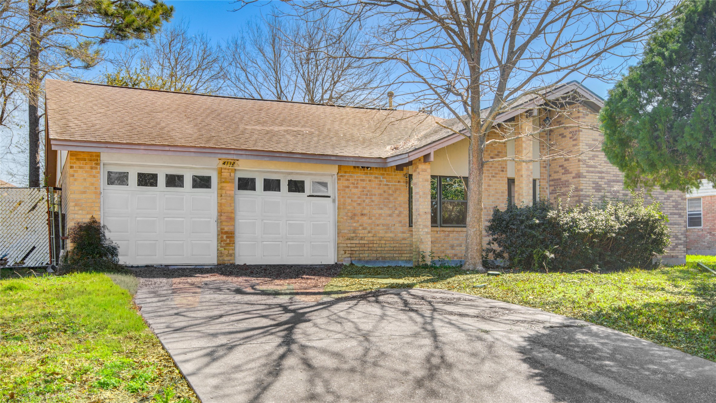 4112 Pine Shadows Street Property Photo 1