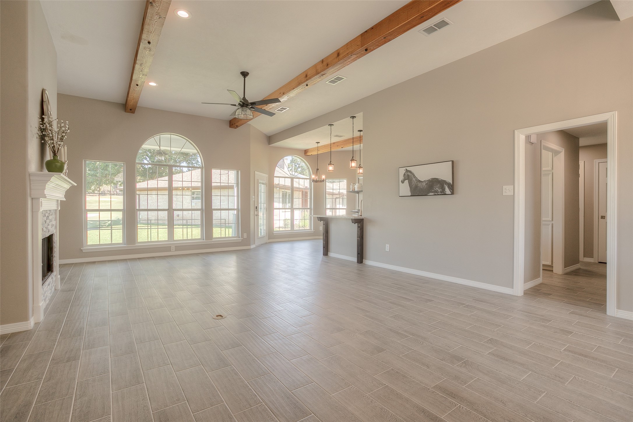 319 Brook Hollow Drive Property Photo 2