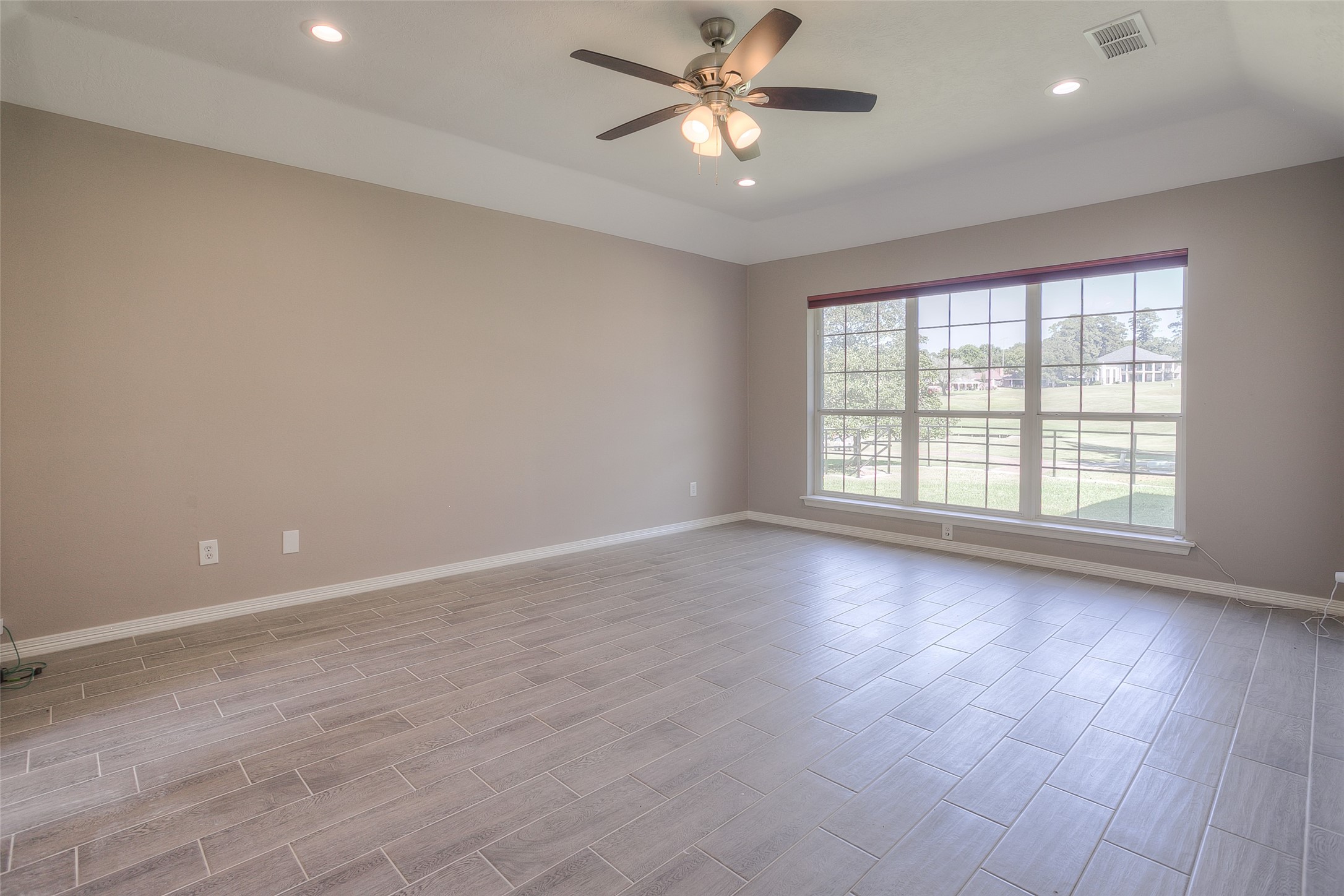 319 Brook Hollow Drive Property Photo 36
