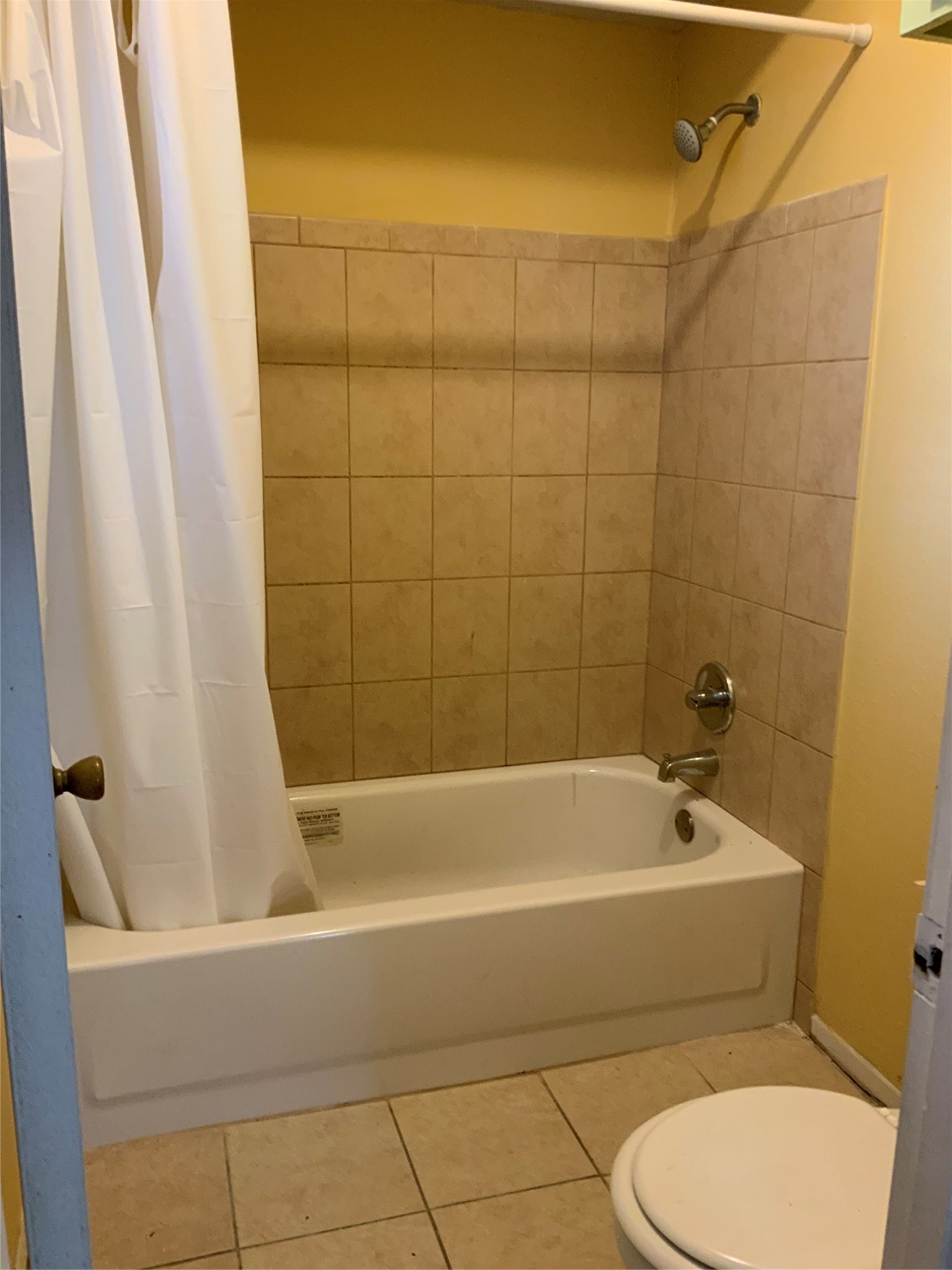 301 Travis Street Property Photo 28