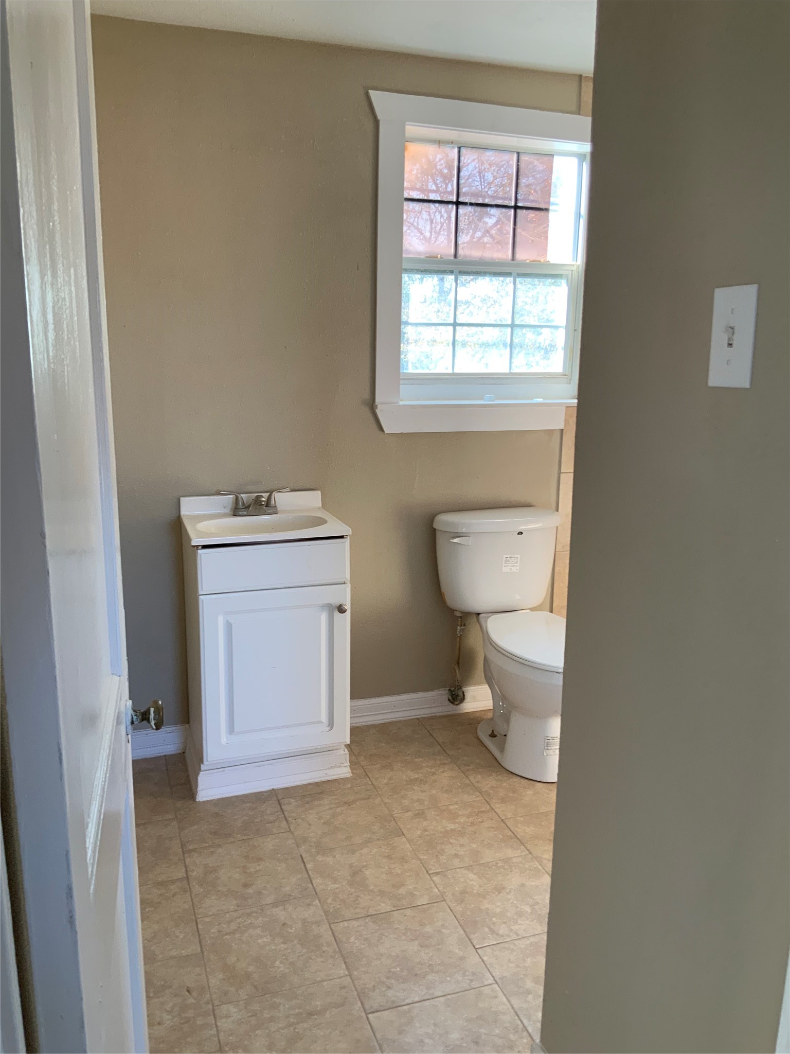 301 Travis Street Property Photo 34