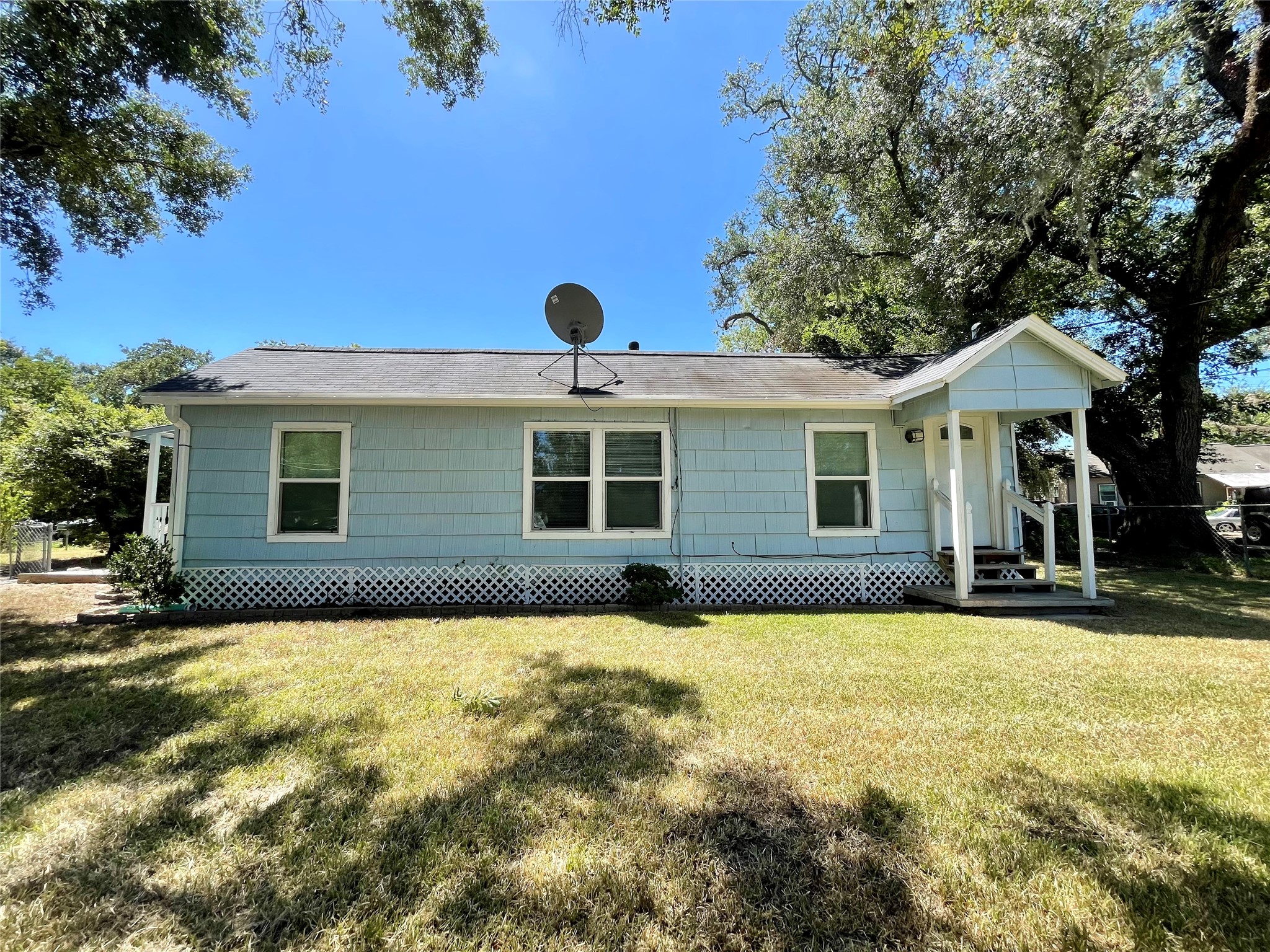 6227 S F Austin Property Photo 1