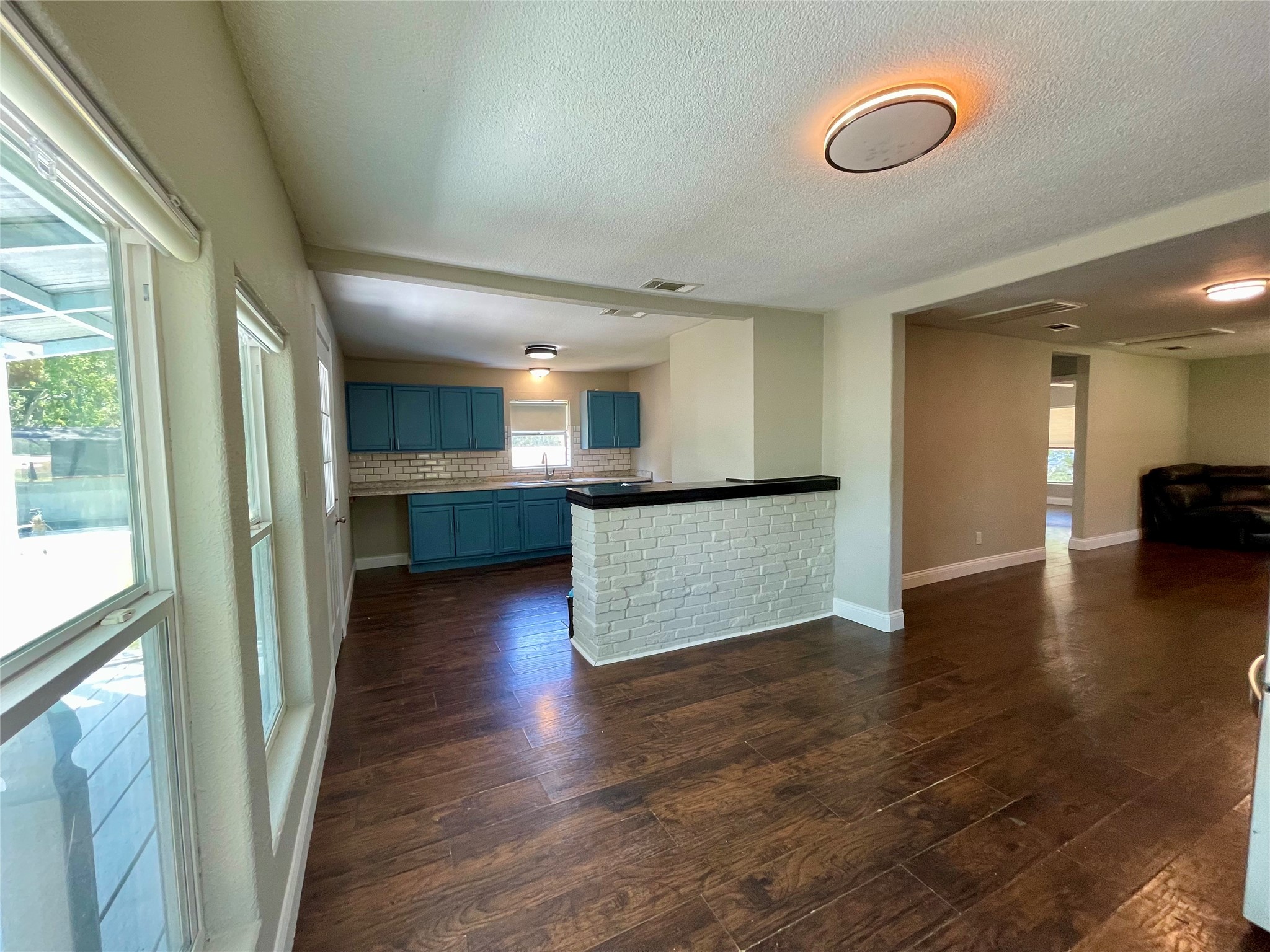 6227 S F Austin Property Photo 7