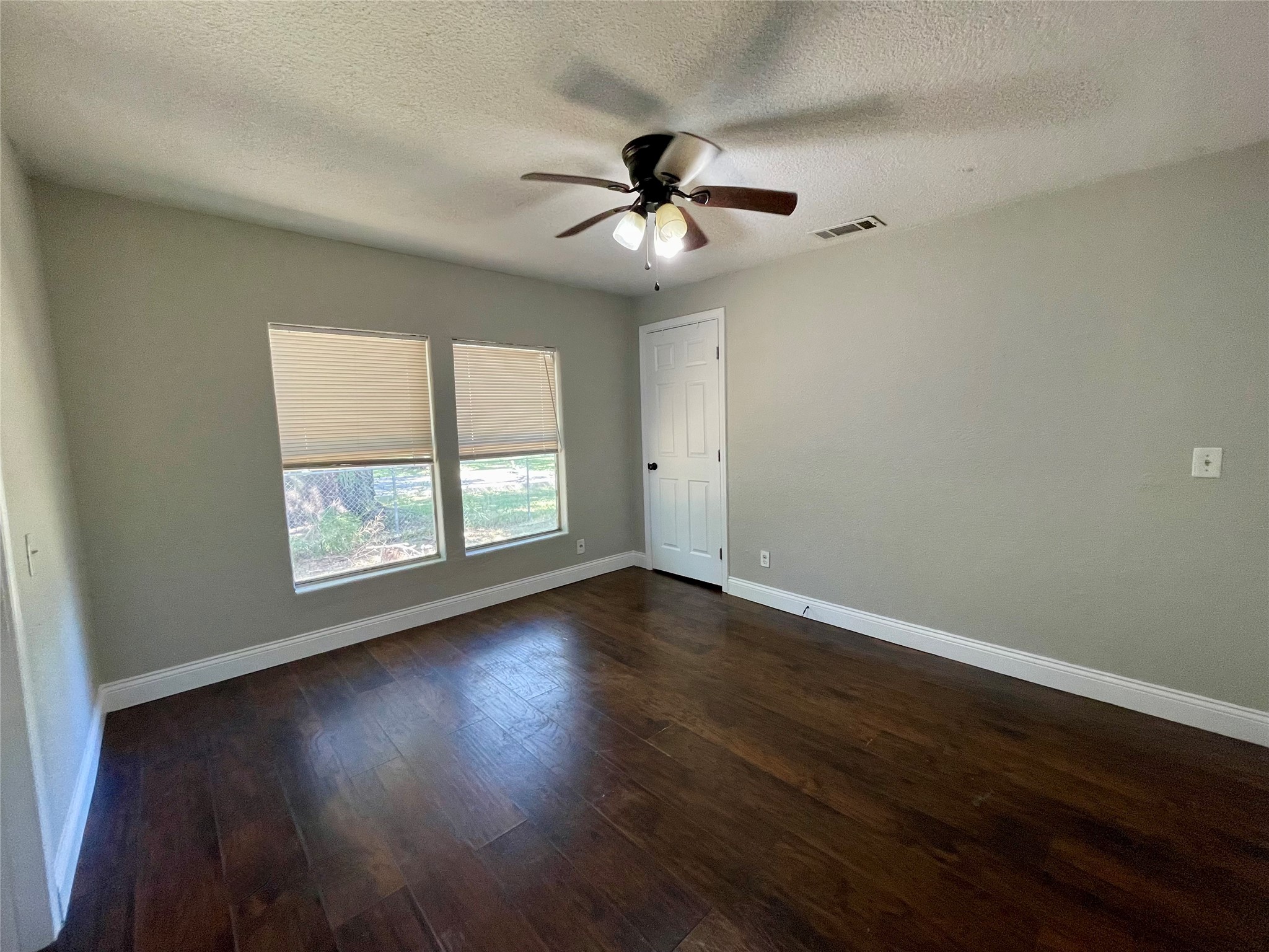6227 S F Austin Property Photo 20
