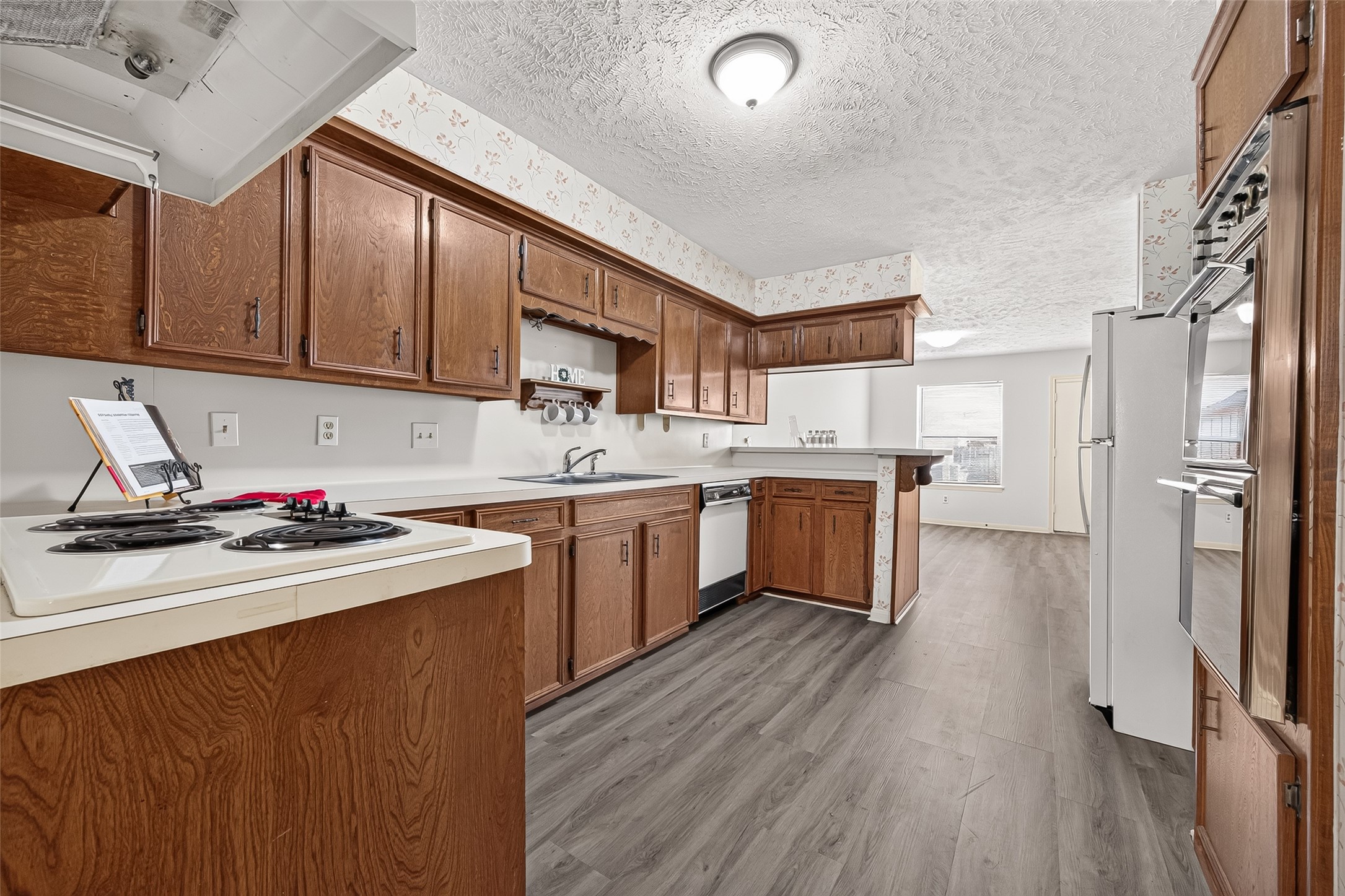 48 T Huxley Lane Property Photo 12