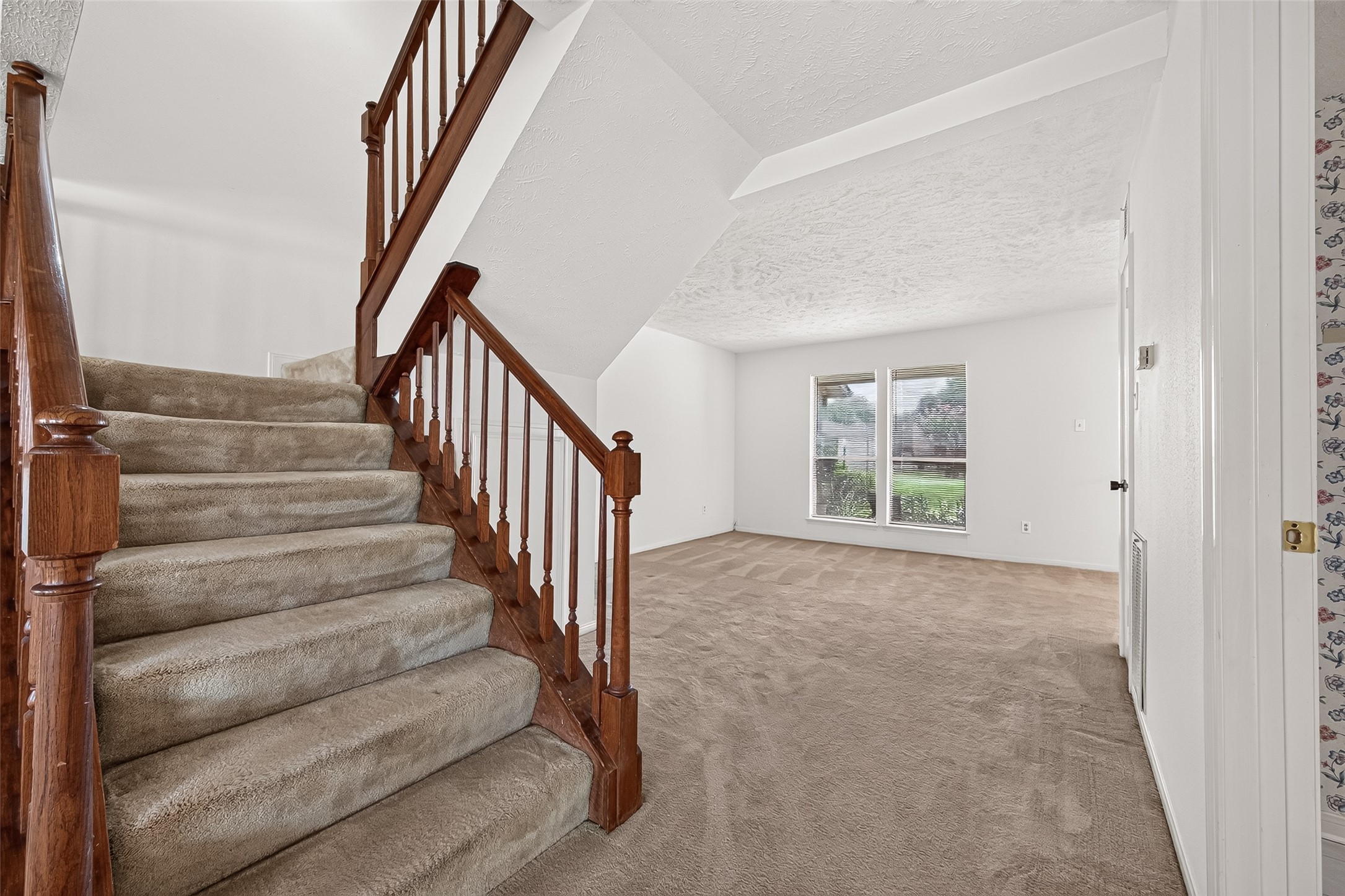 48 T Huxley Lane Property Photo 19