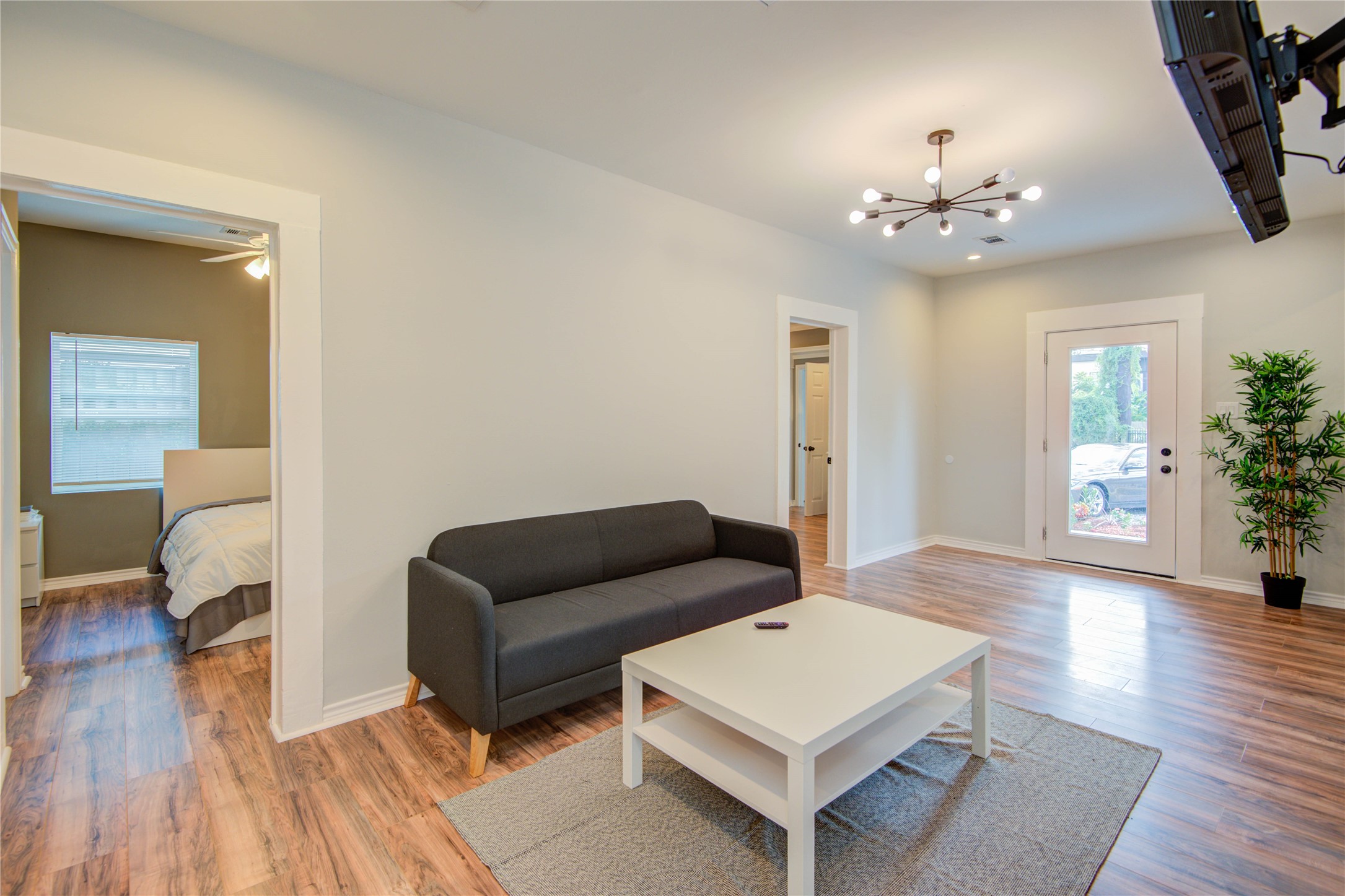 2712 Link Road Property Photo 8