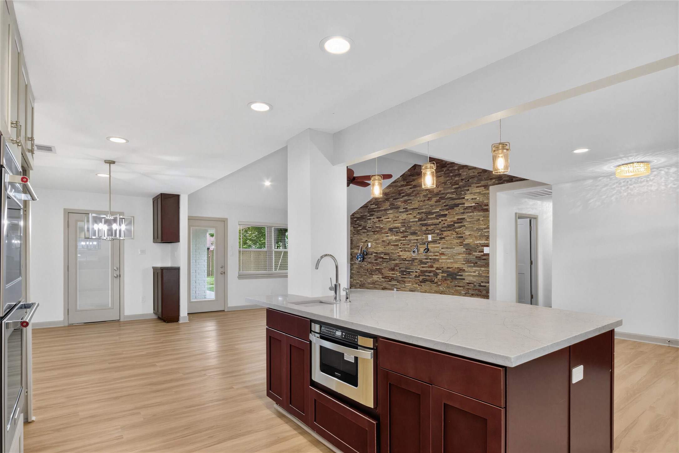 3208 Woodstone Drive Property Photo 18