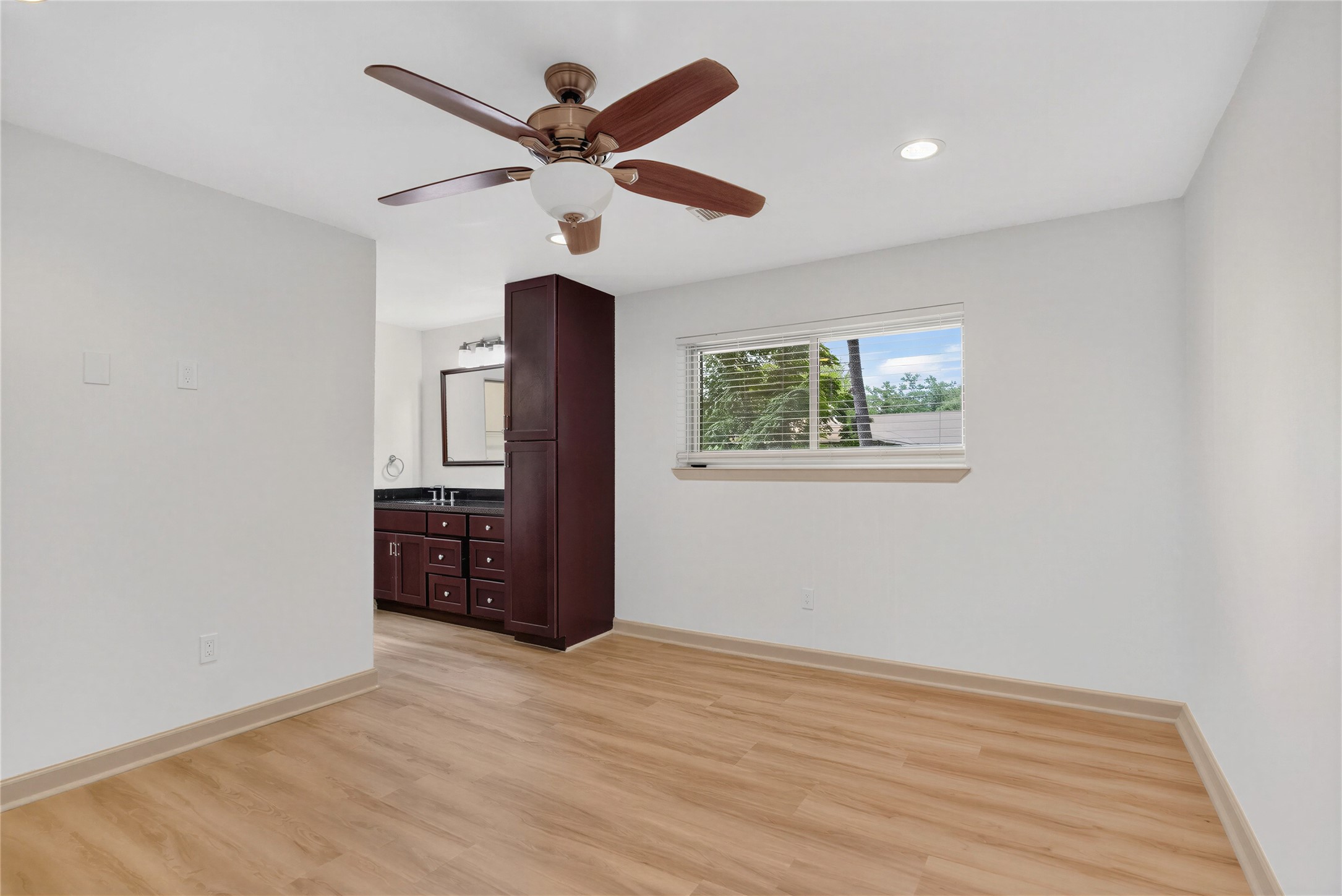 3208 Woodstone Drive Property Photo 27