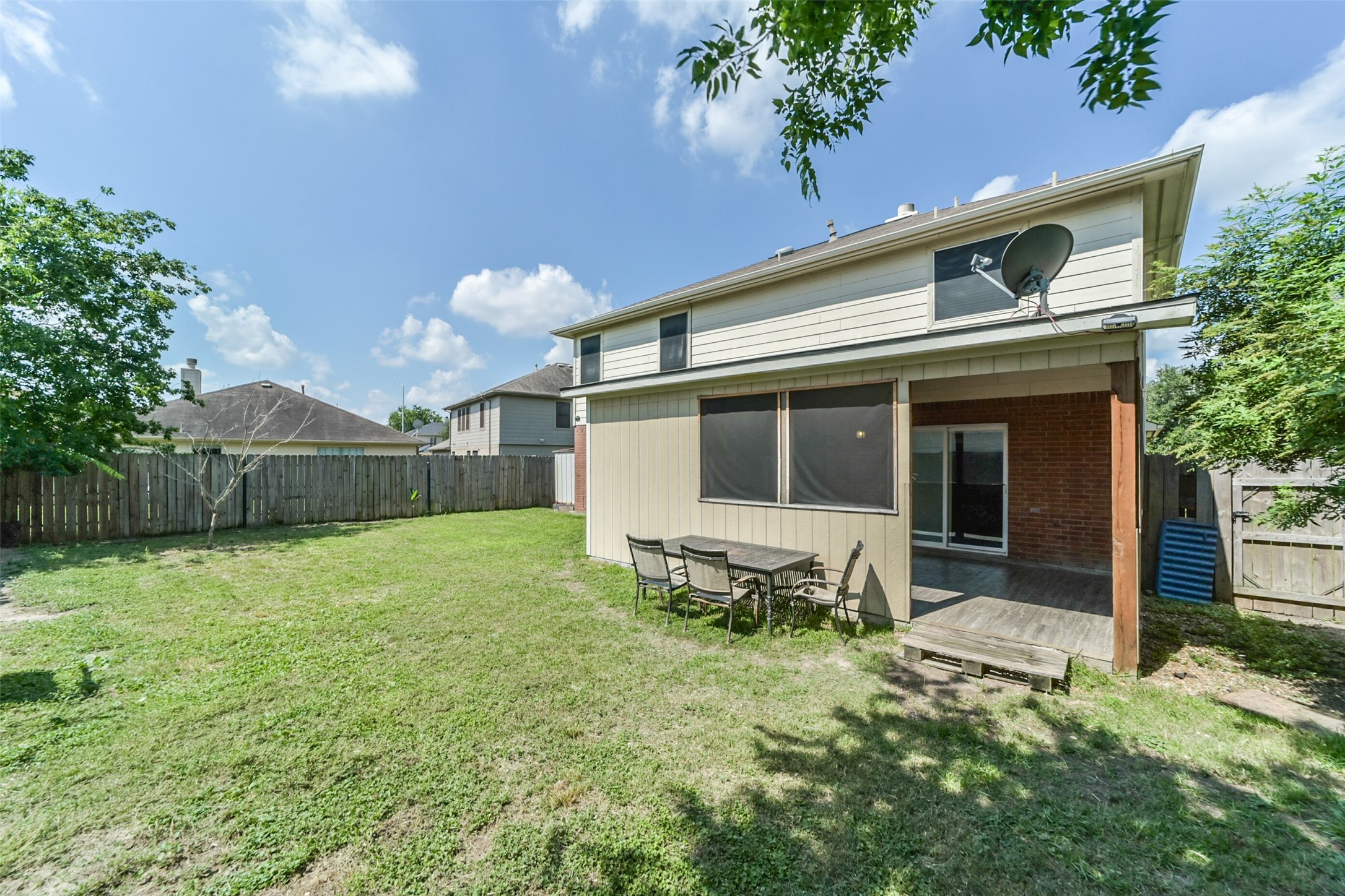 3818 Brook Garden Lane Property Photo 5