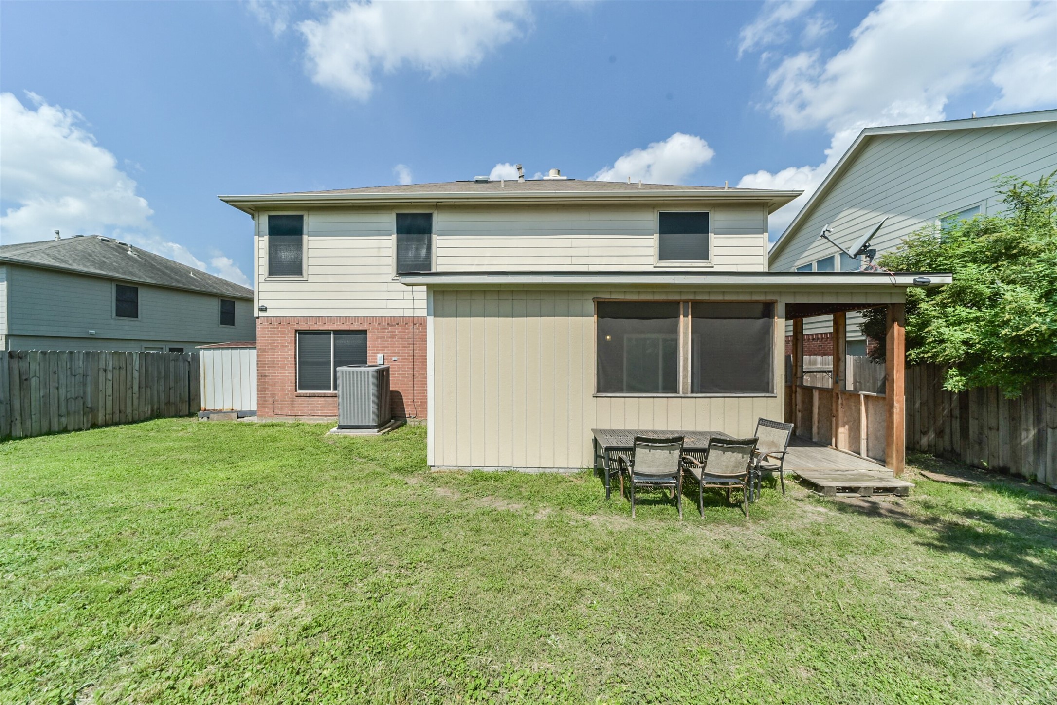 3818 Brook Garden Lane Property Photo 7