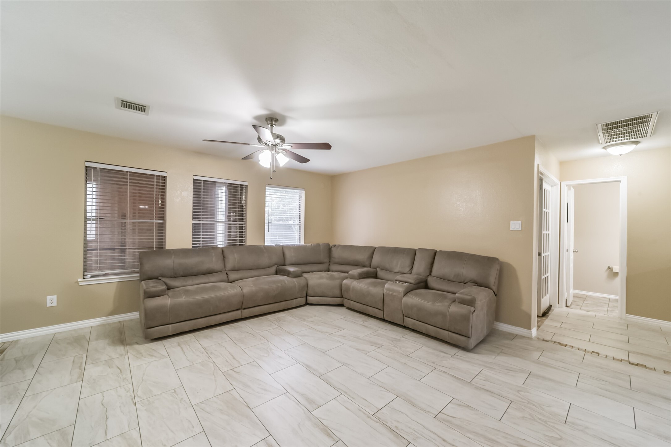 3818 Brook Garden Lane Property Photo 11
