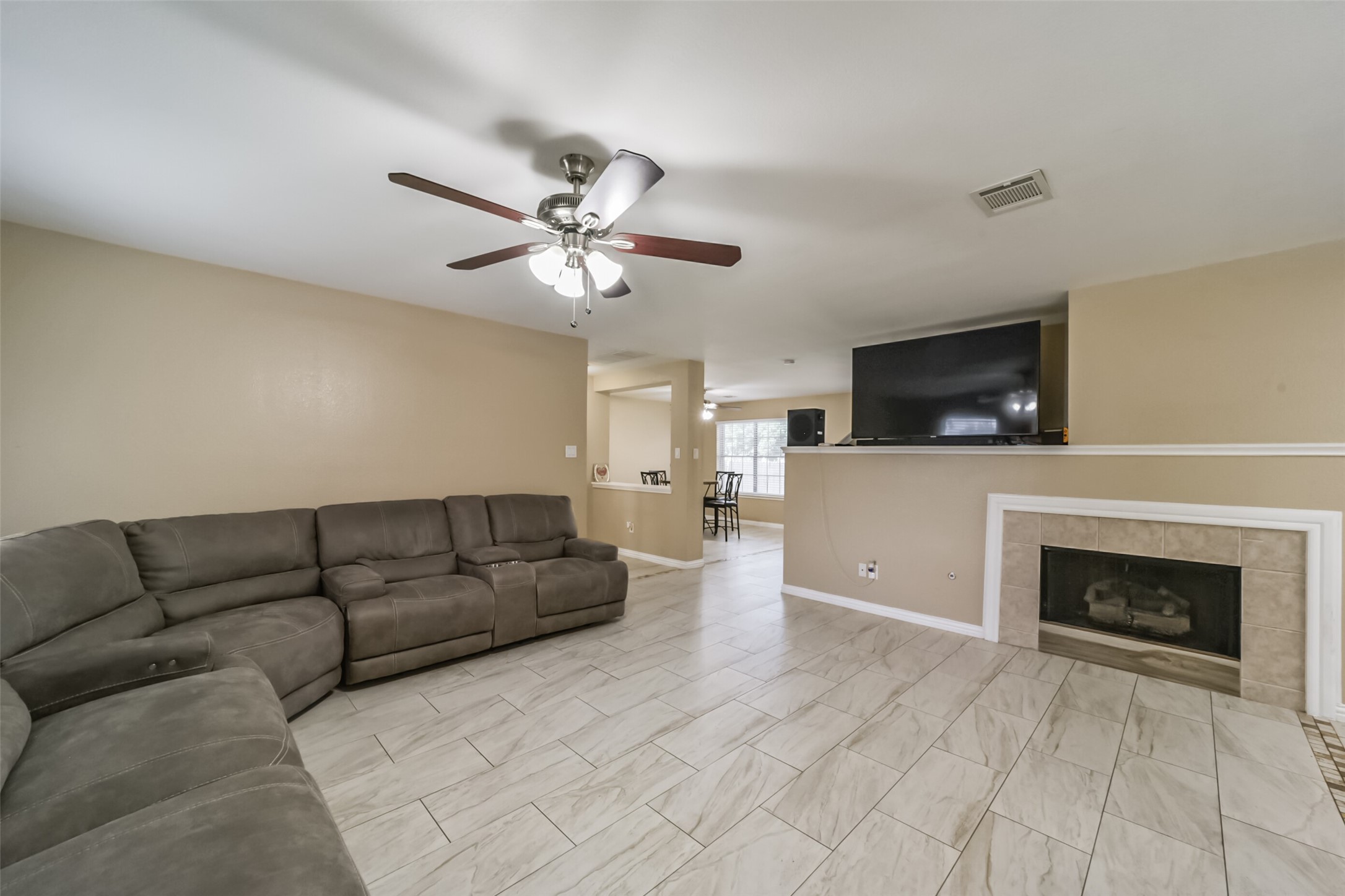 3818 Brook Garden Lane Property Photo 12