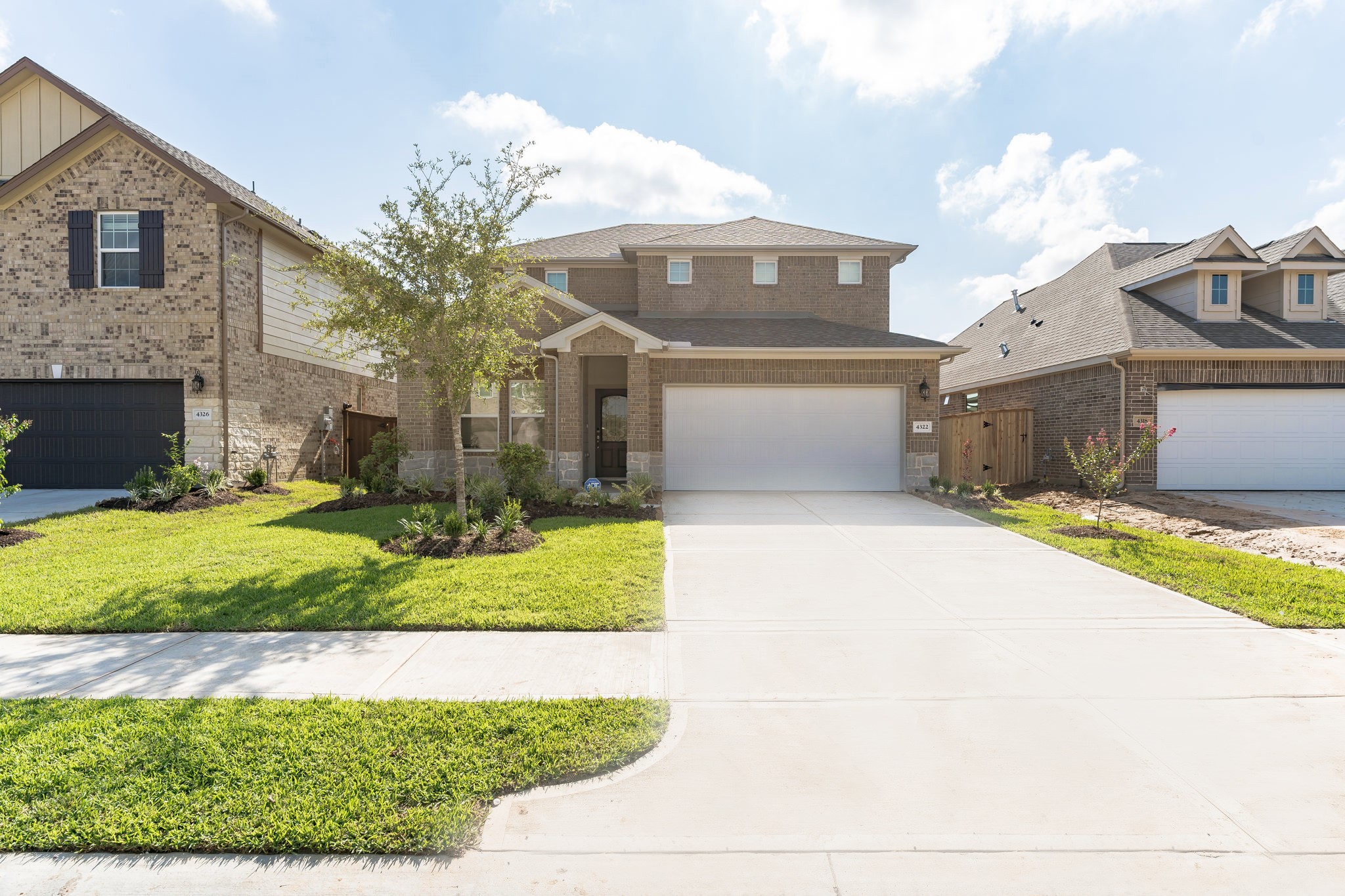4322 Pale Fox Lane Property Photo 1
