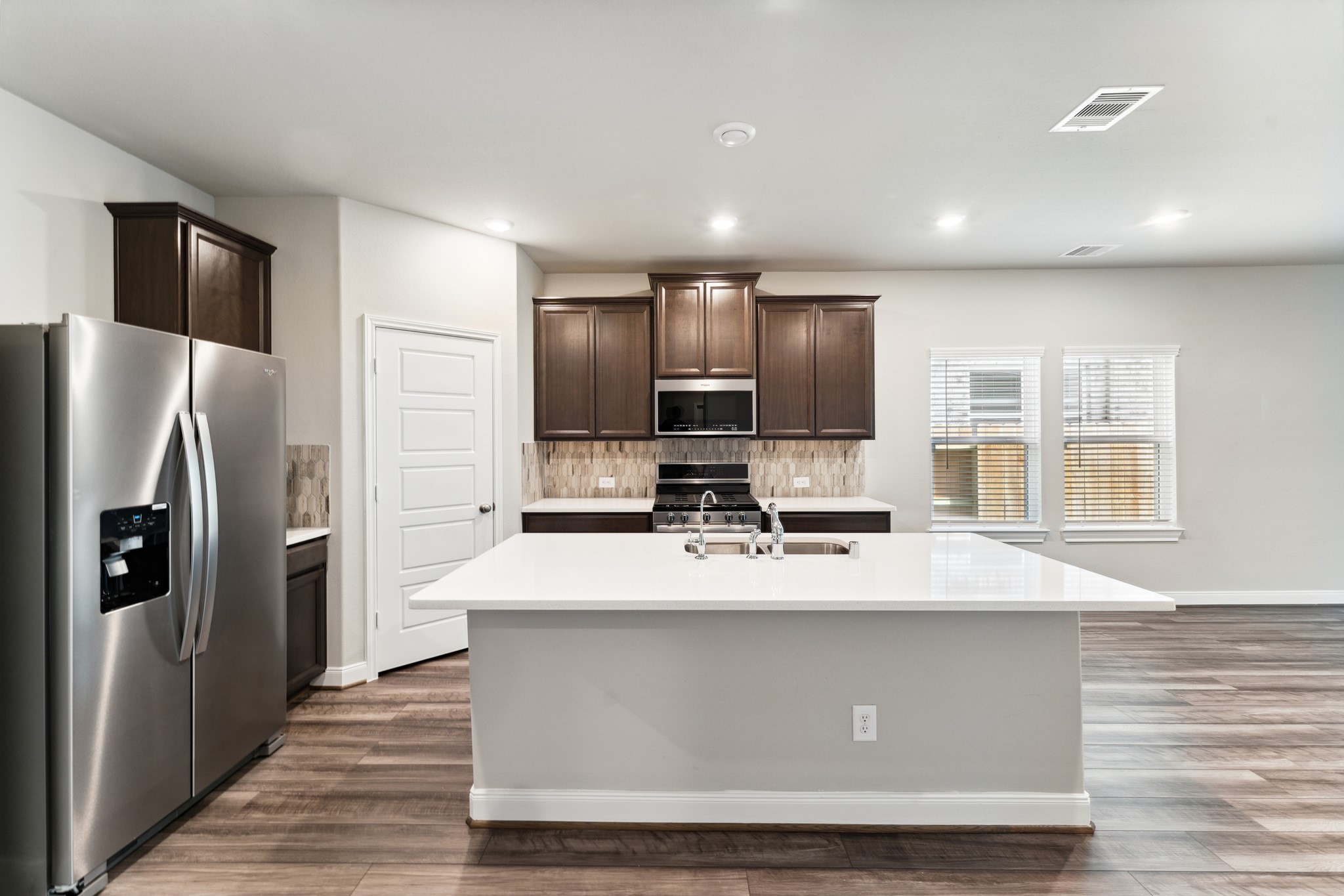 4322 Pale Fox Lane Property Photo 8