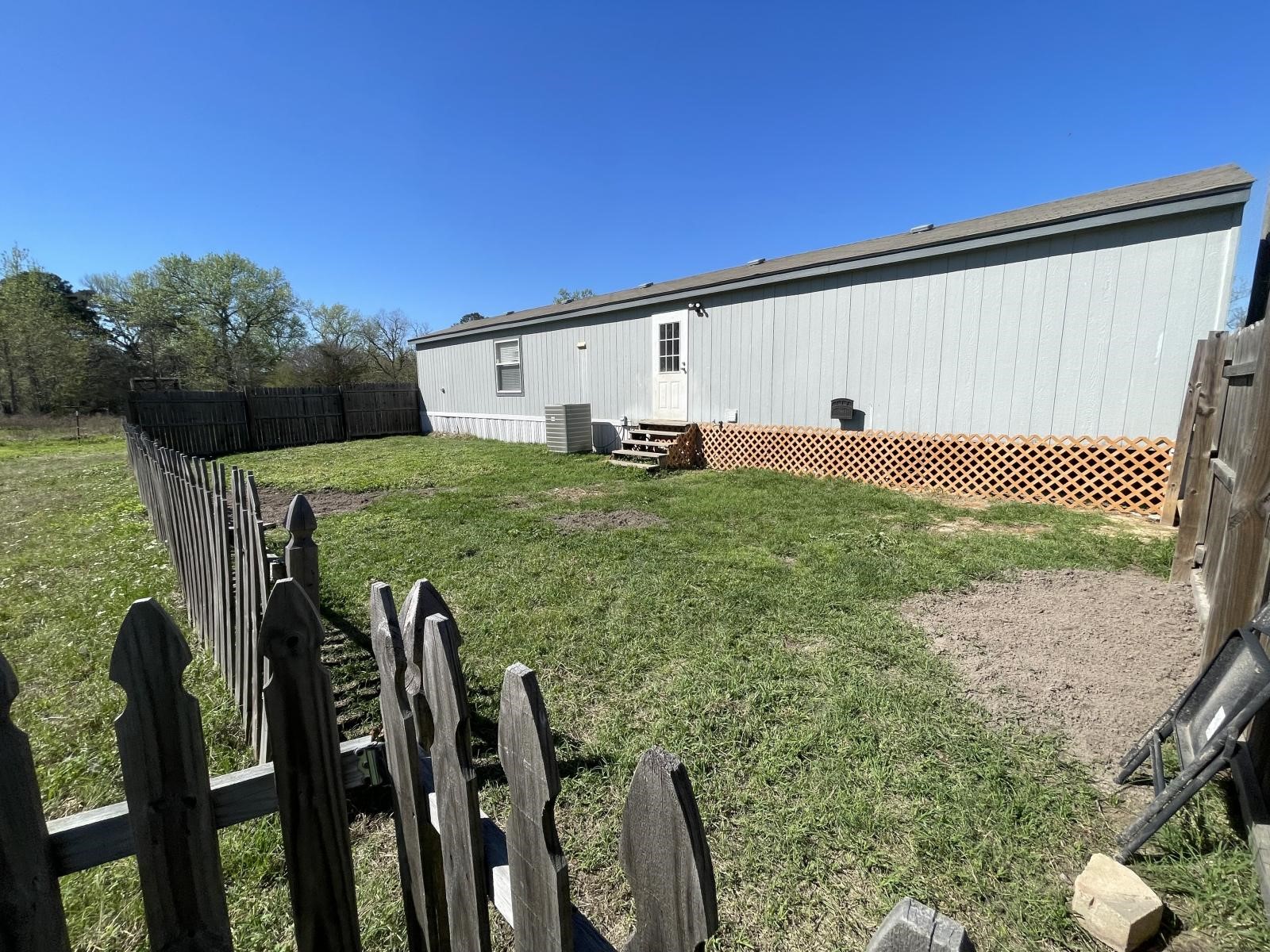 150 Hickory Hill Street Property Photo 2