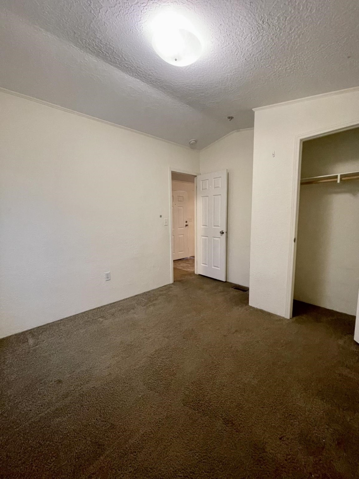 150 Hickory Hill Street Property Photo 7