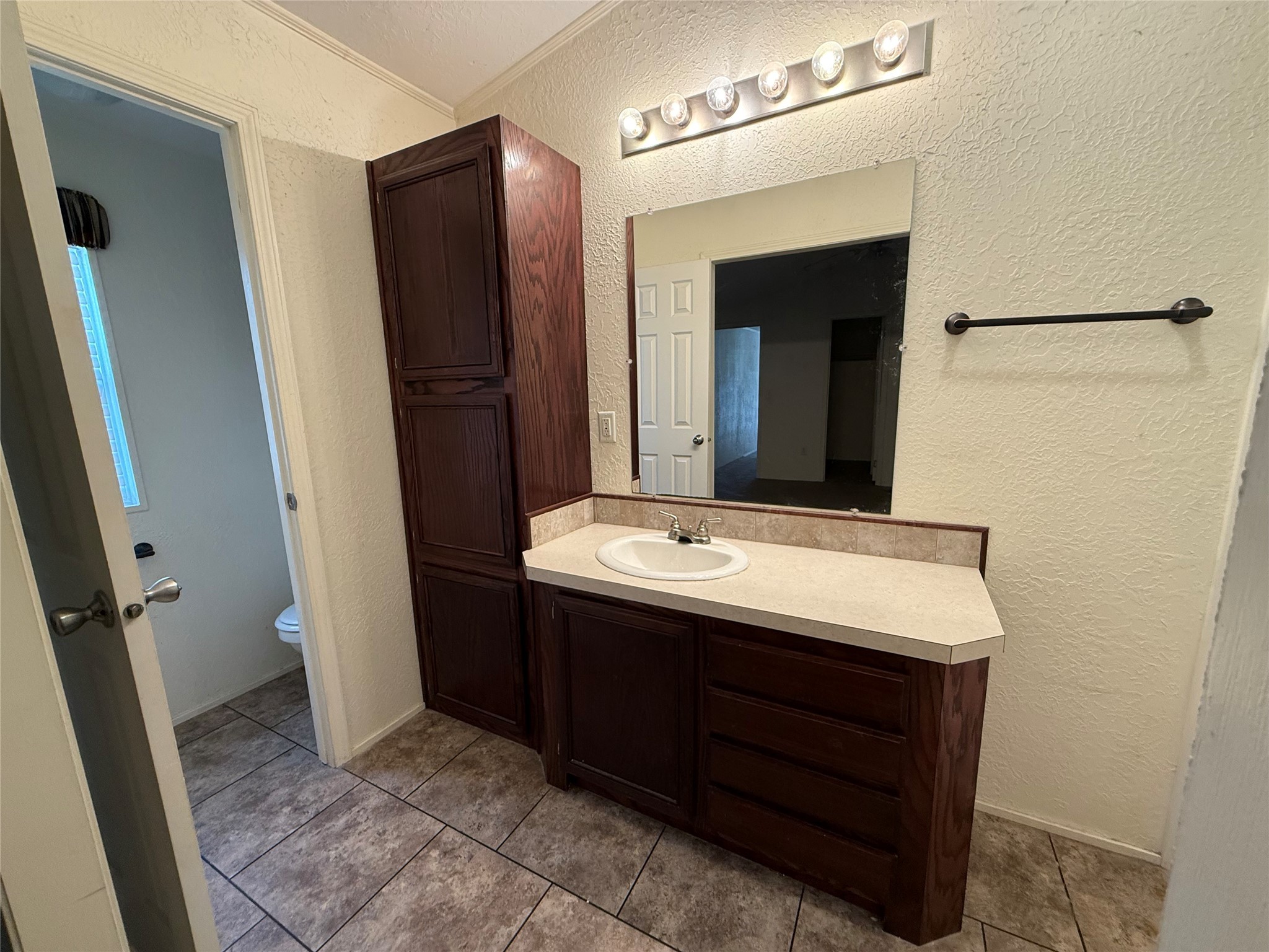 150 Hickory Hill Street Property Photo 12