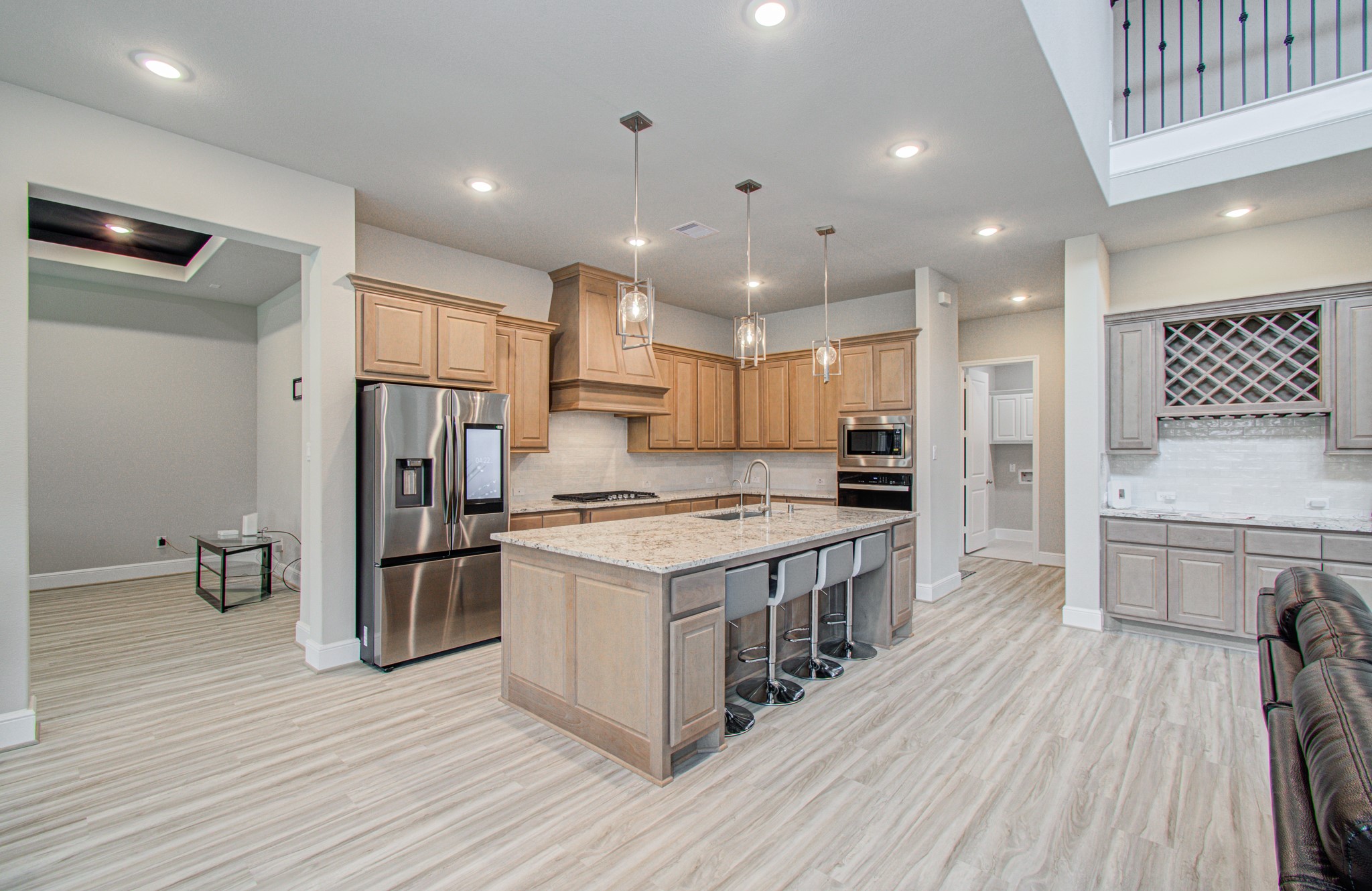 10015 Crescent Wood Drive Property Photo 15