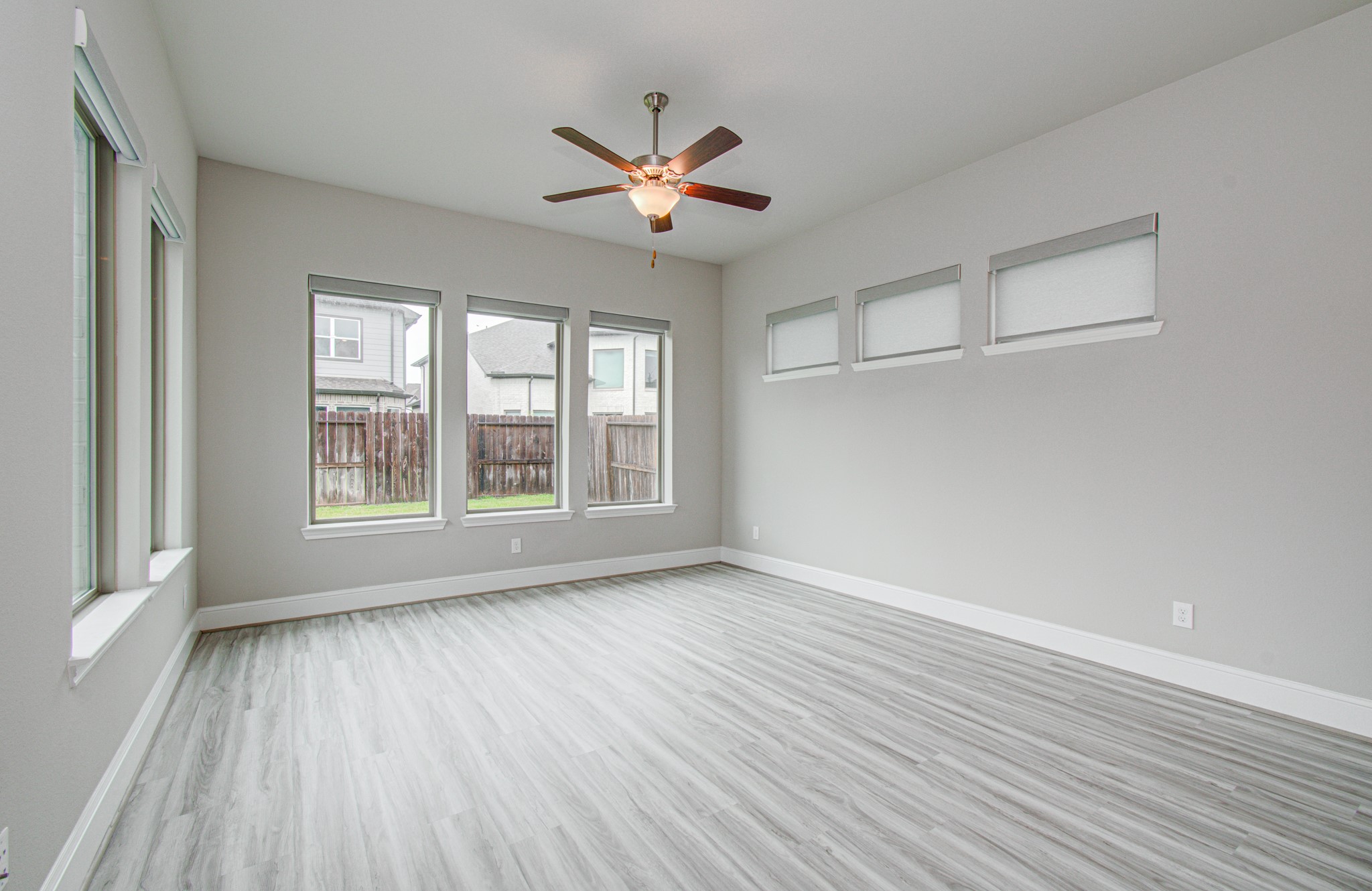 10015 Crescent Wood Drive Property Photo 21