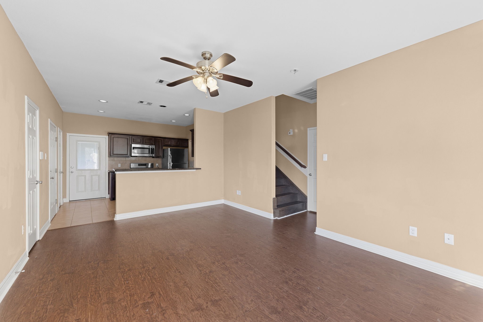 2906 Anita B Property Photo 11