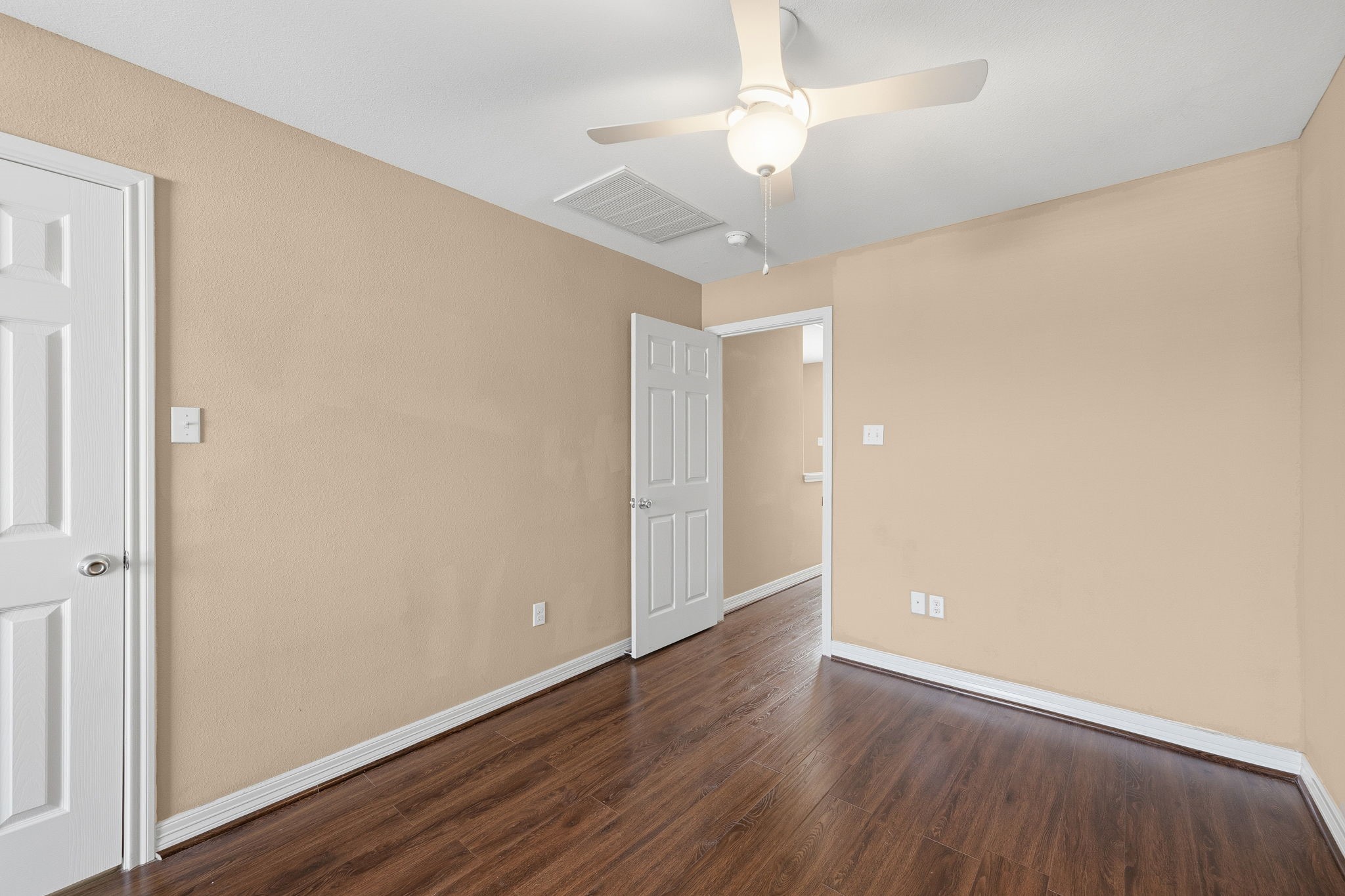2906 Anita B Property Photo 29