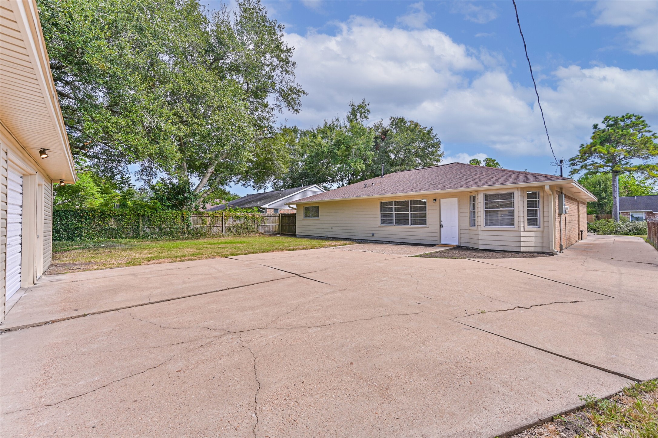 117 Dallas Street Property Photo 6