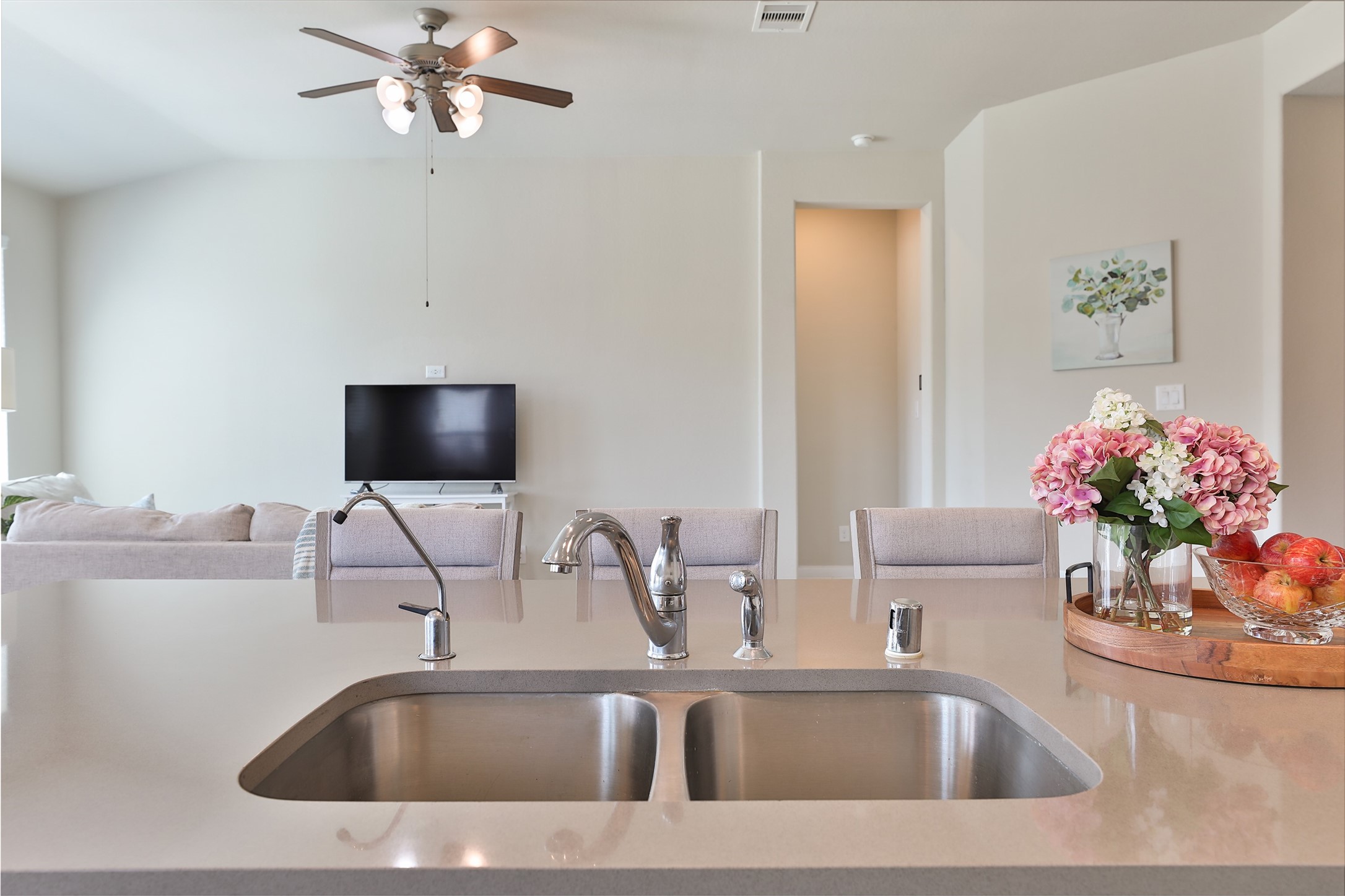 8831 Arch Rock Drive Property Photo 14