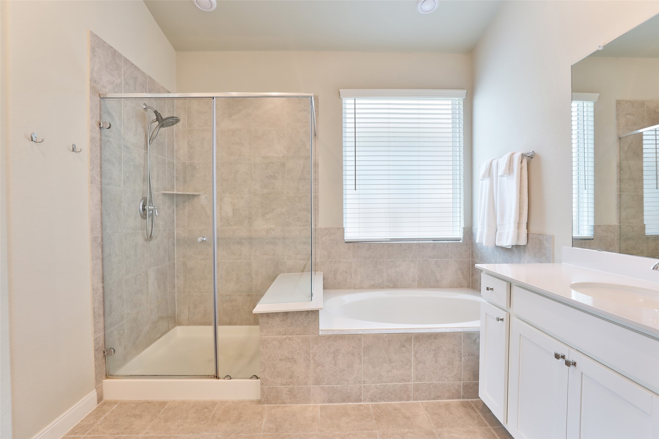 8831 Arch Rock Drive Property Photo 19