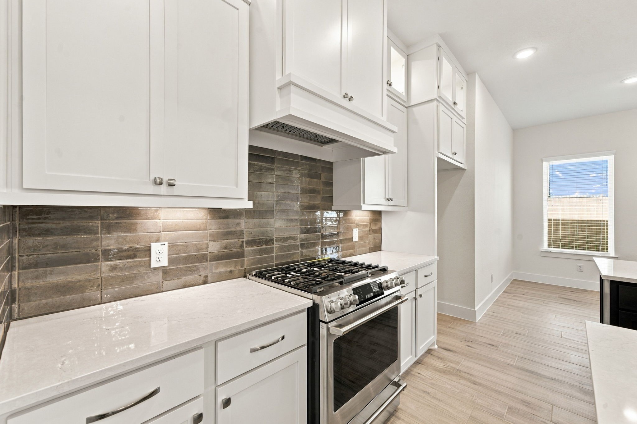 12214 Warbler Drive Property Photo 28