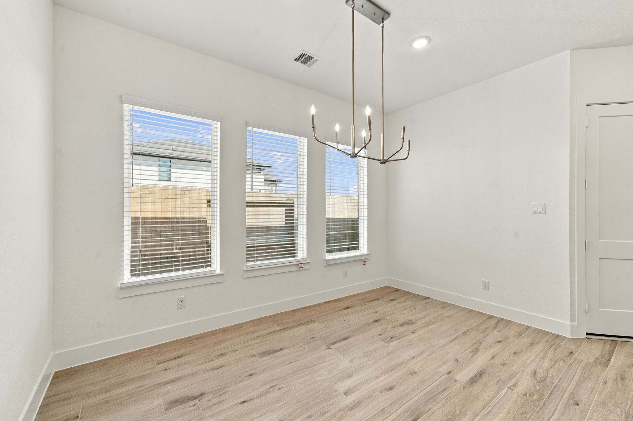 12214 Warbler Drive Property Photo 30