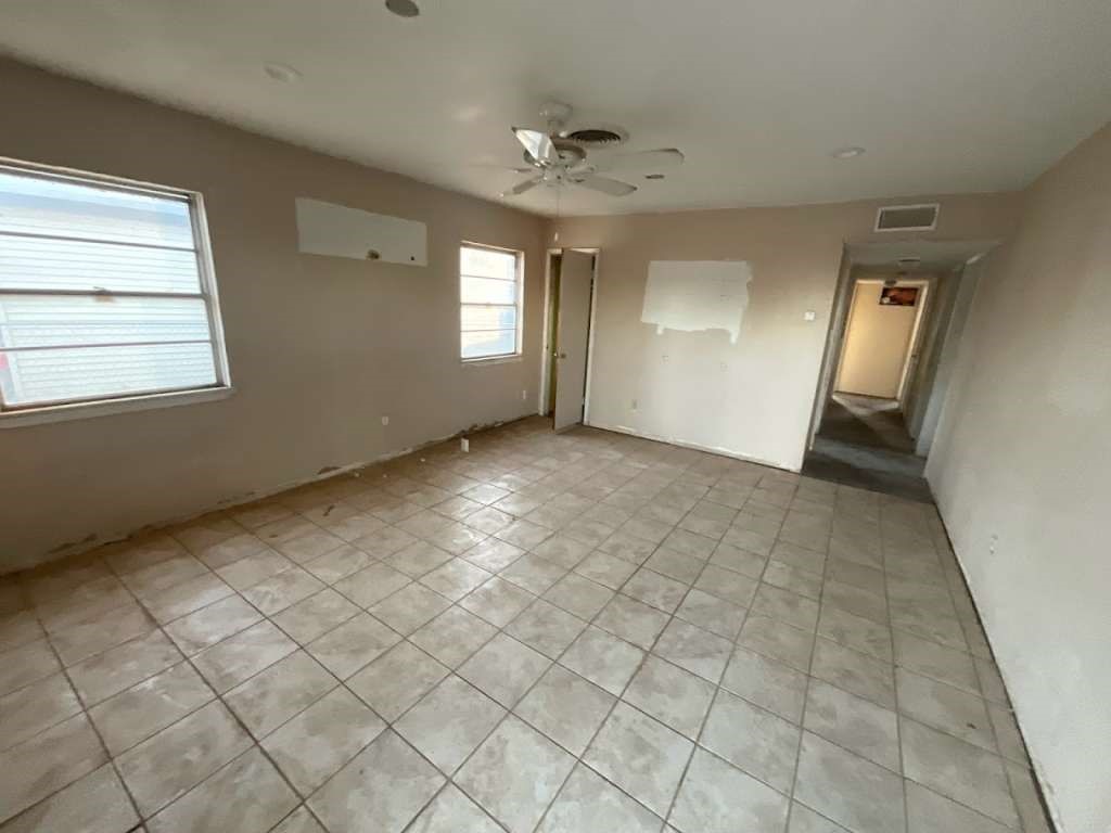 900 Canyon Drive Property Photo 4