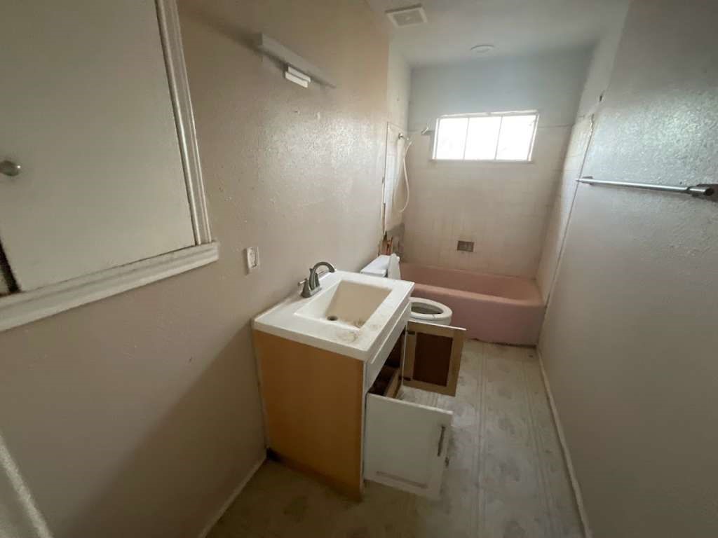 900 Canyon Drive Property Photo 9