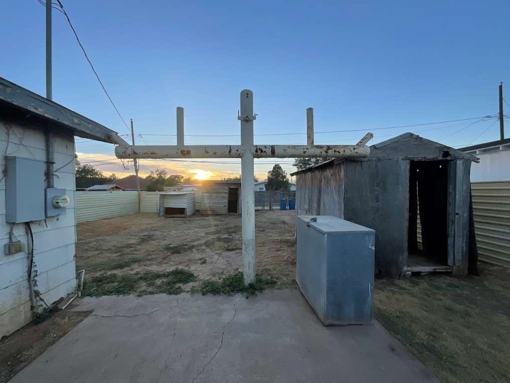 900 Canyon Drive Property Photo 11