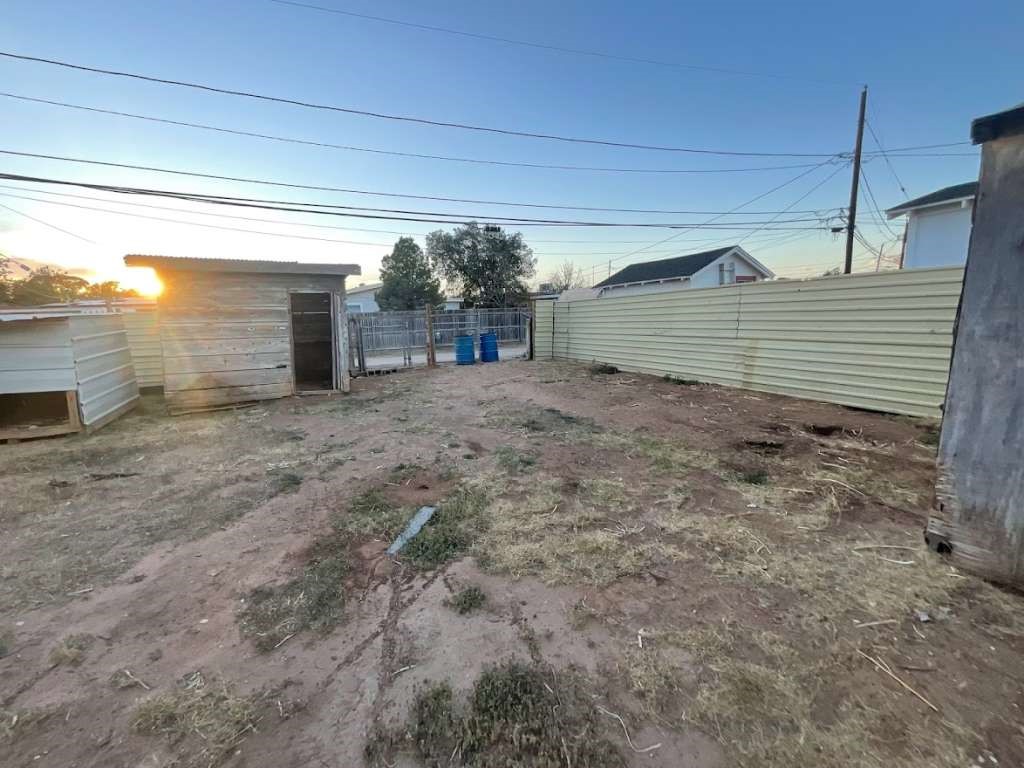 900 Canyon Drive Property Photo 12