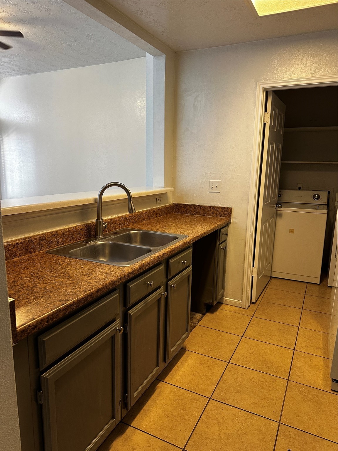 12435 Truesdell Drive Property Photo 5