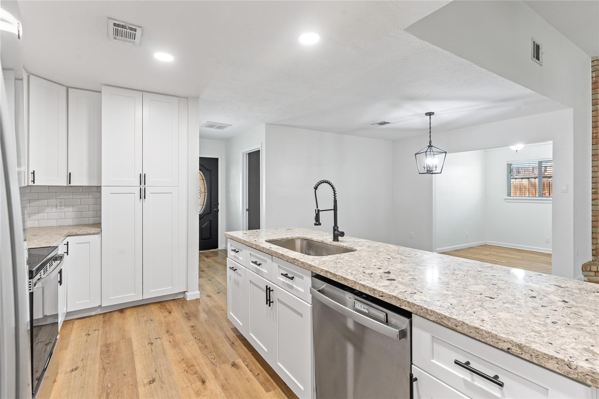 6731 Blue Ridge Drive Property Photo 8