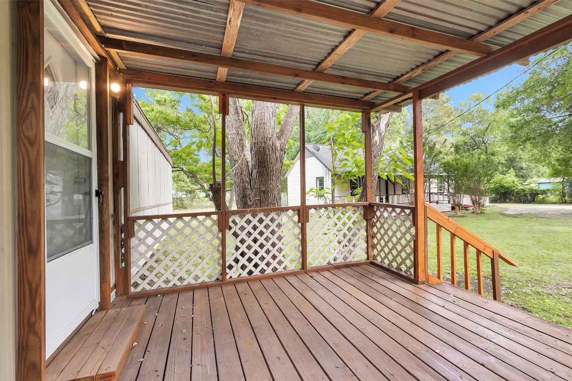 19339 Forest Lane Circle Property Photo 8