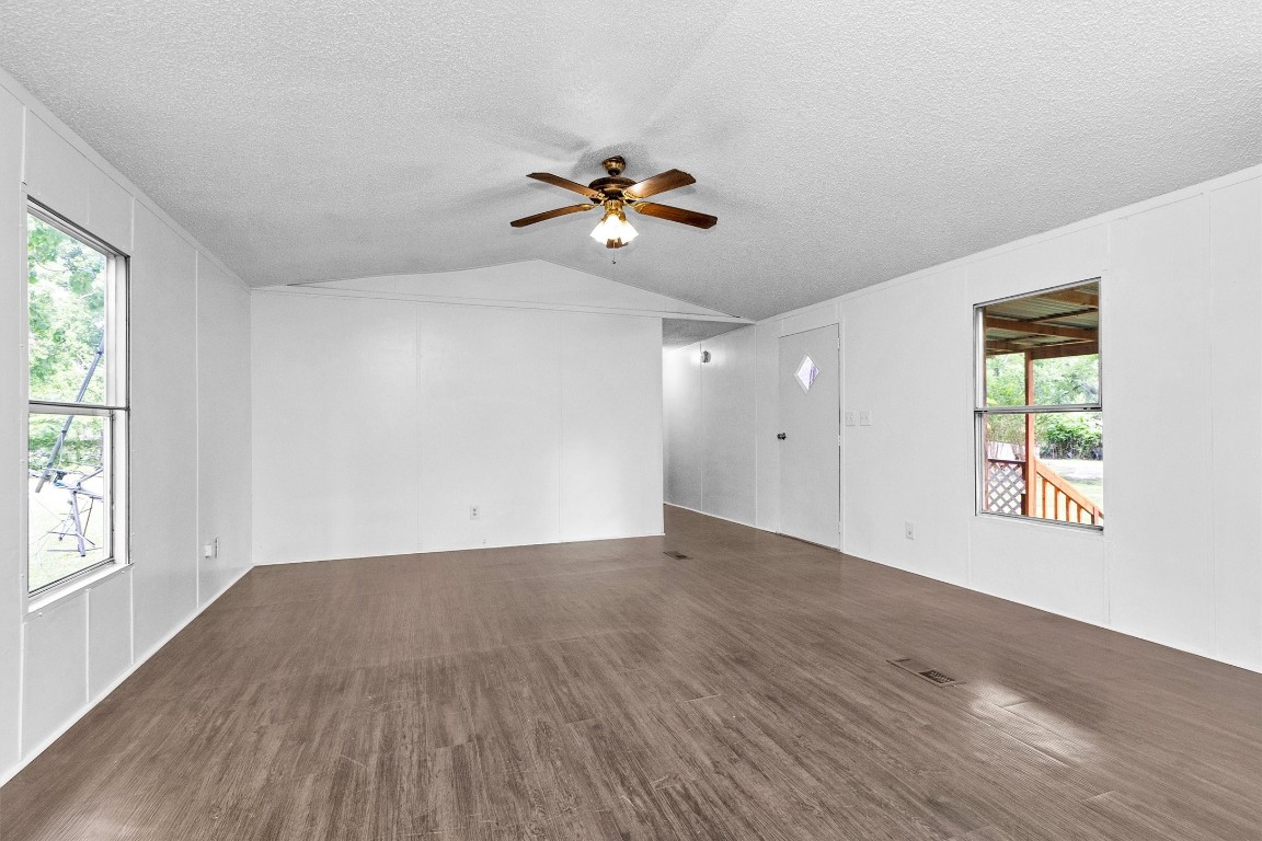 19339 Forest Lane Circle Property Photo 10
