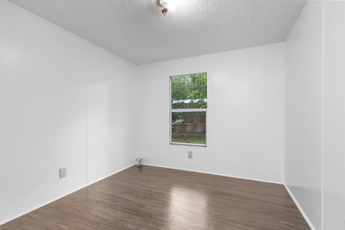 19339 Forest Lane Circle Property Photo 11