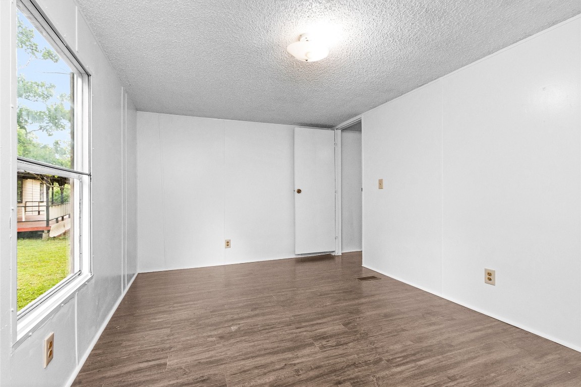 19339 Forest Lane Circle Property Photo 15
