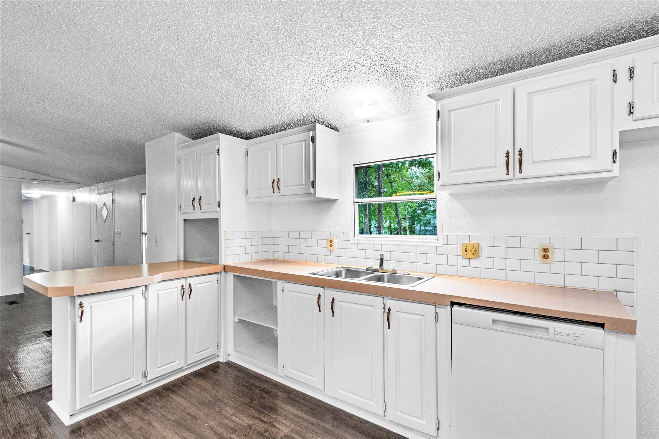 19339 Forest Lane Circle Property Photo 18