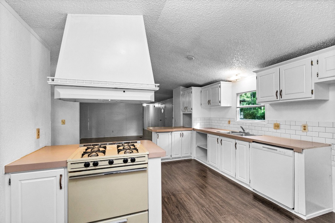 19339 Forest Lane Circle Property Photo 20