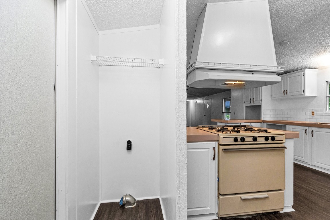 19339 Forest Lane Circle Property Photo 24