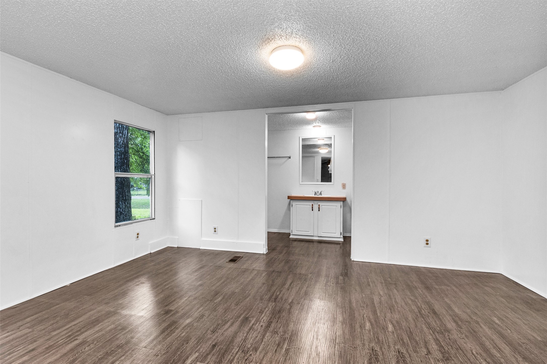 19339 Forest Lane Circle Property Photo 25
