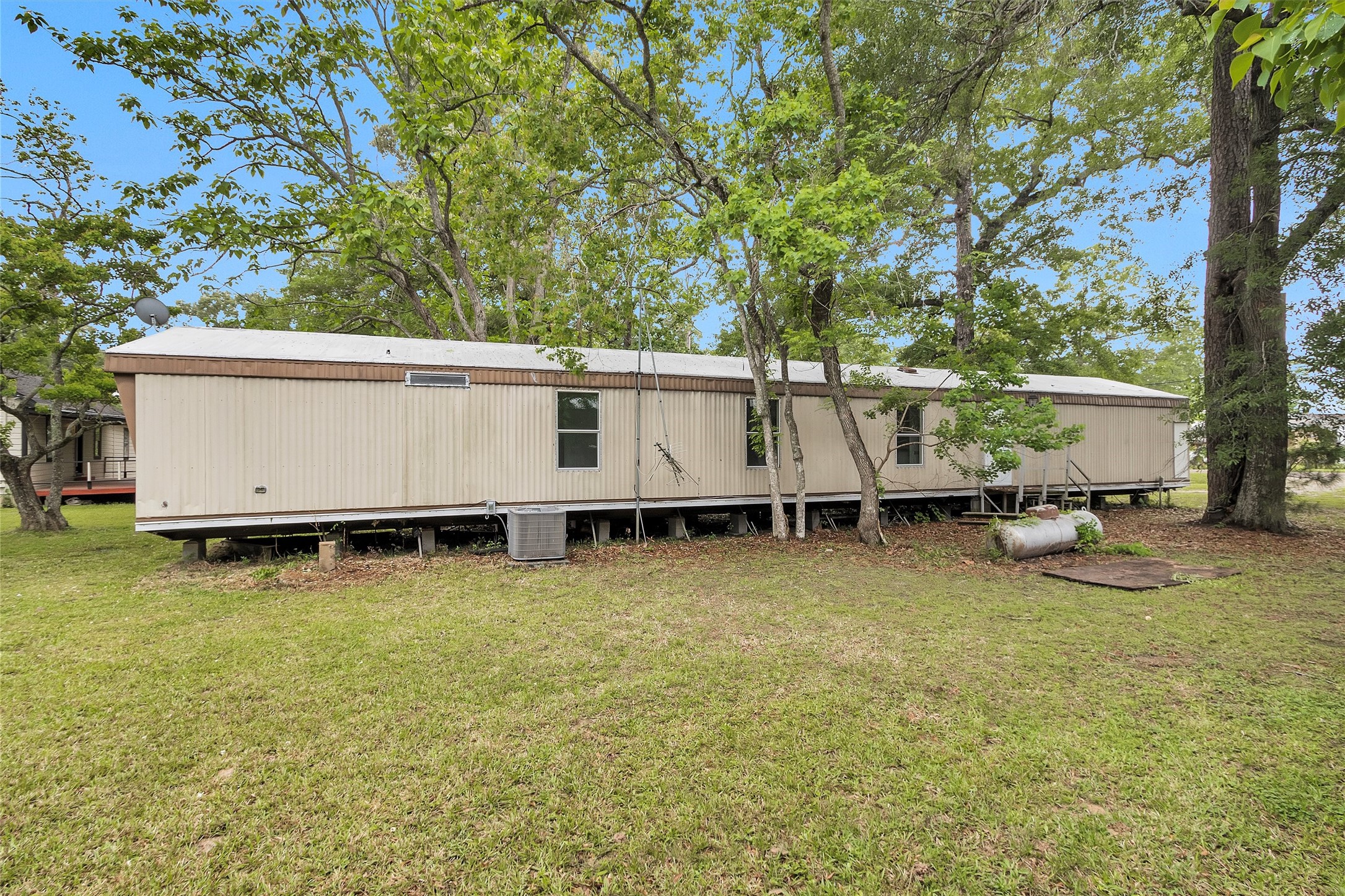 19339 Forest Lane Circle Property Photo 32