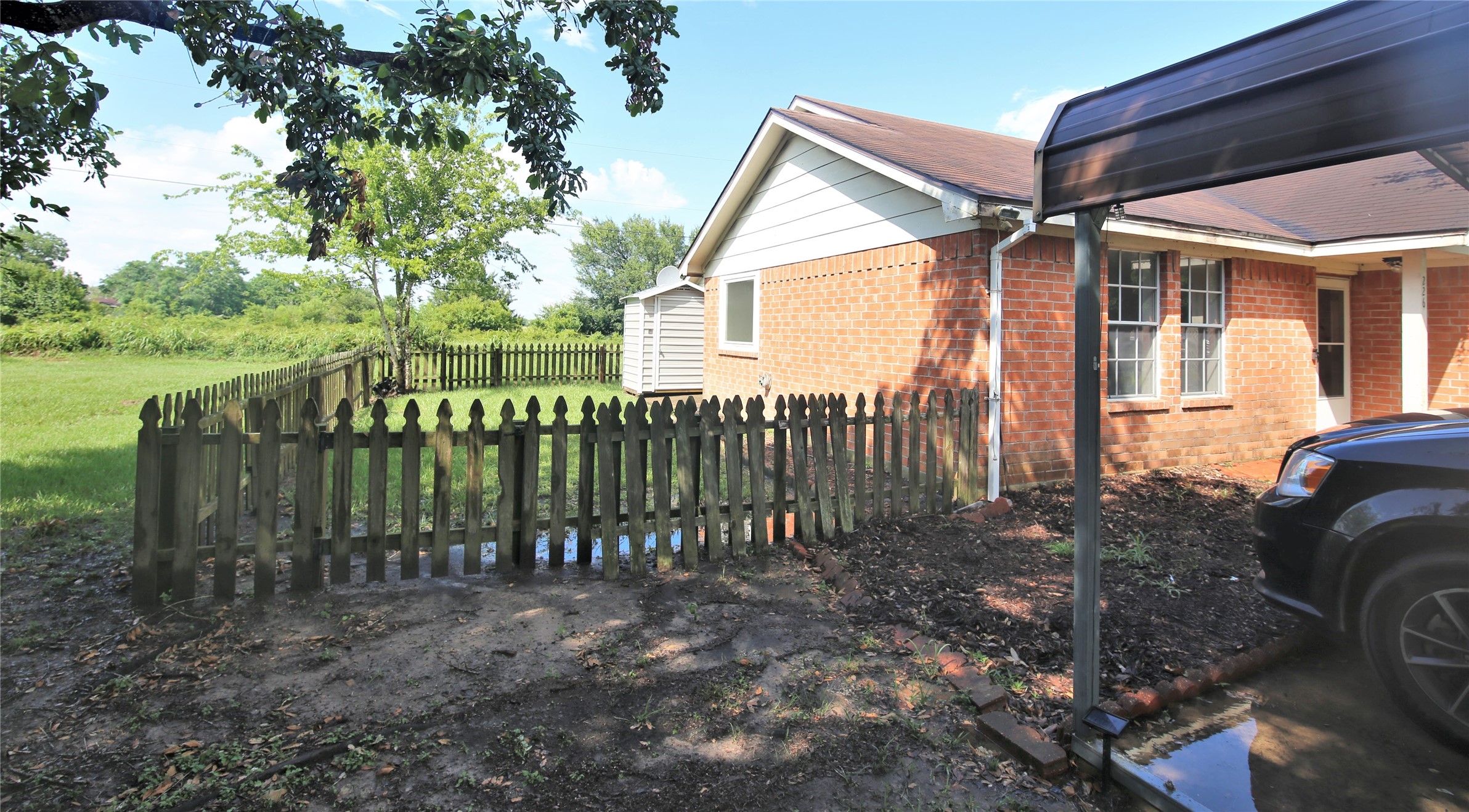226 Hunters Lane Property Photo 2