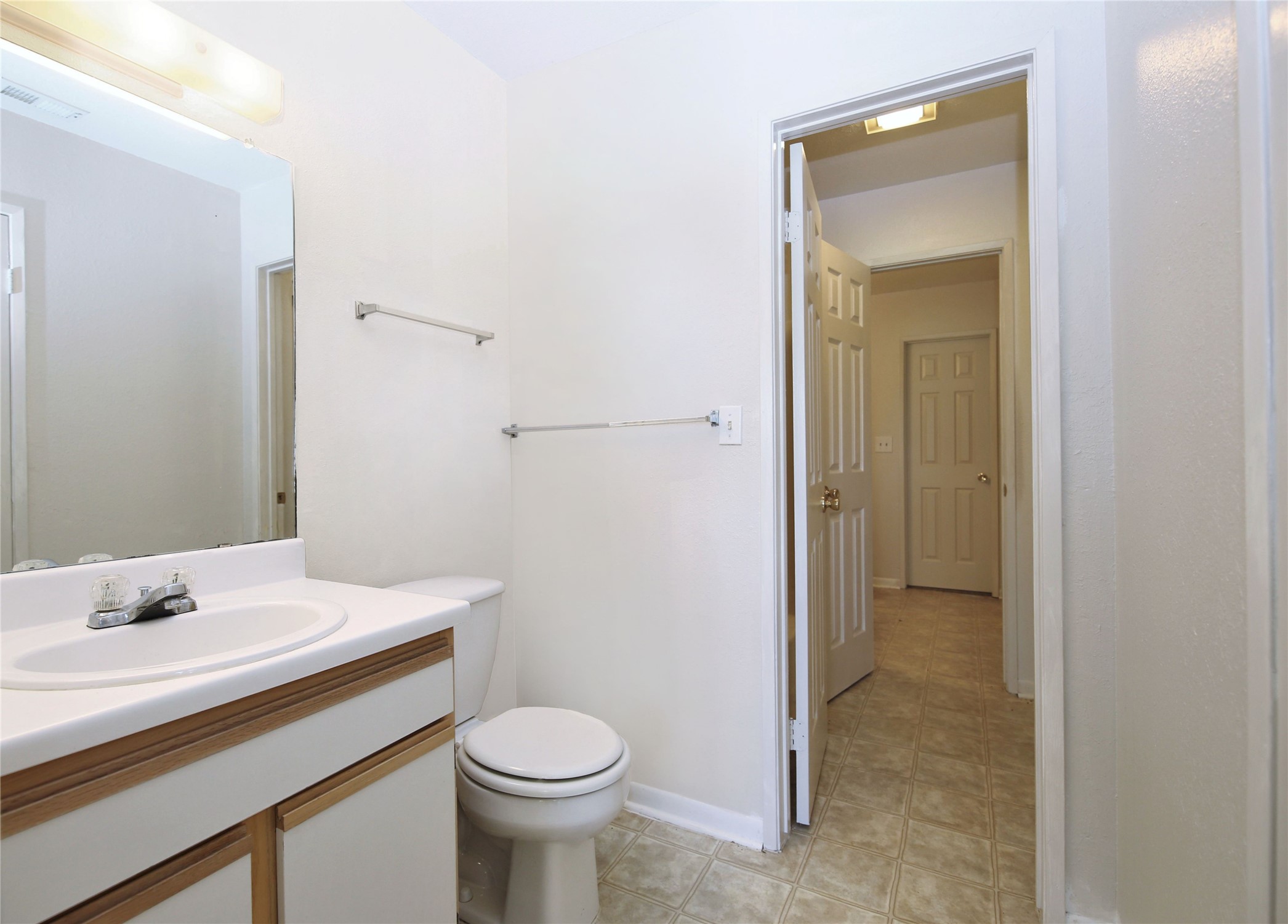 226 Hunters Lane Property Photo 11